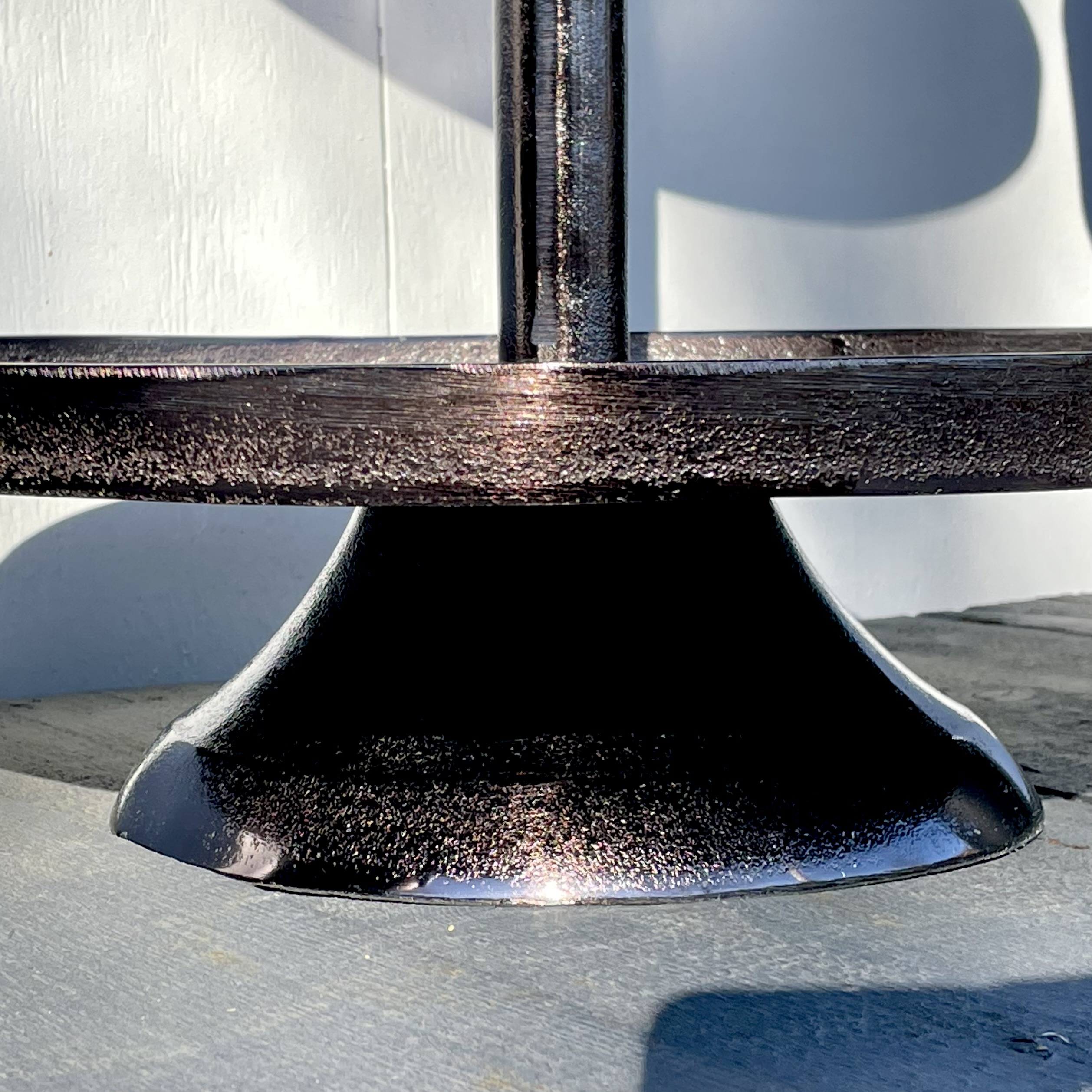 Metall-Etagere "Marcy" H105cm, D48cm schwarzbraun, Alucast