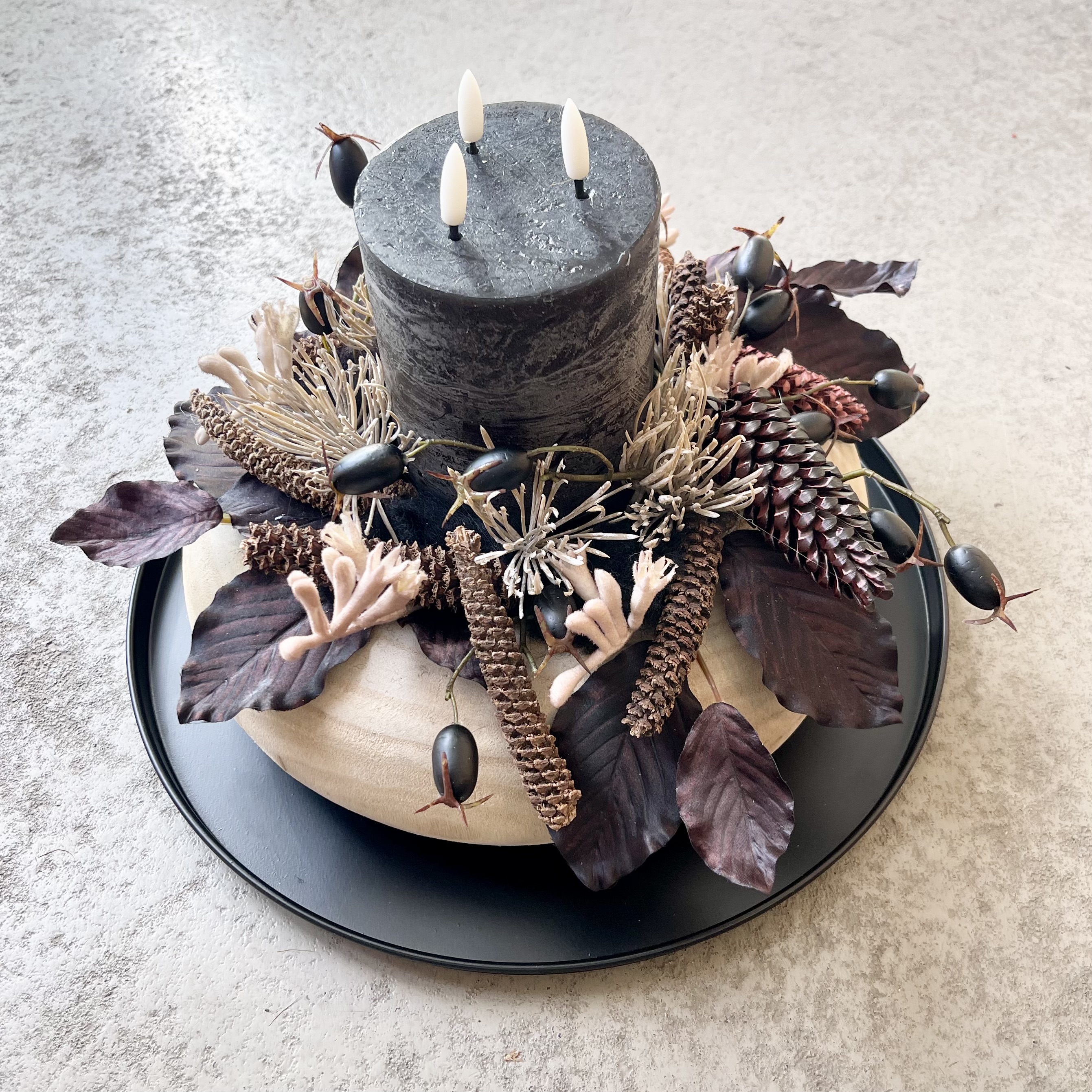 Holzkranz black