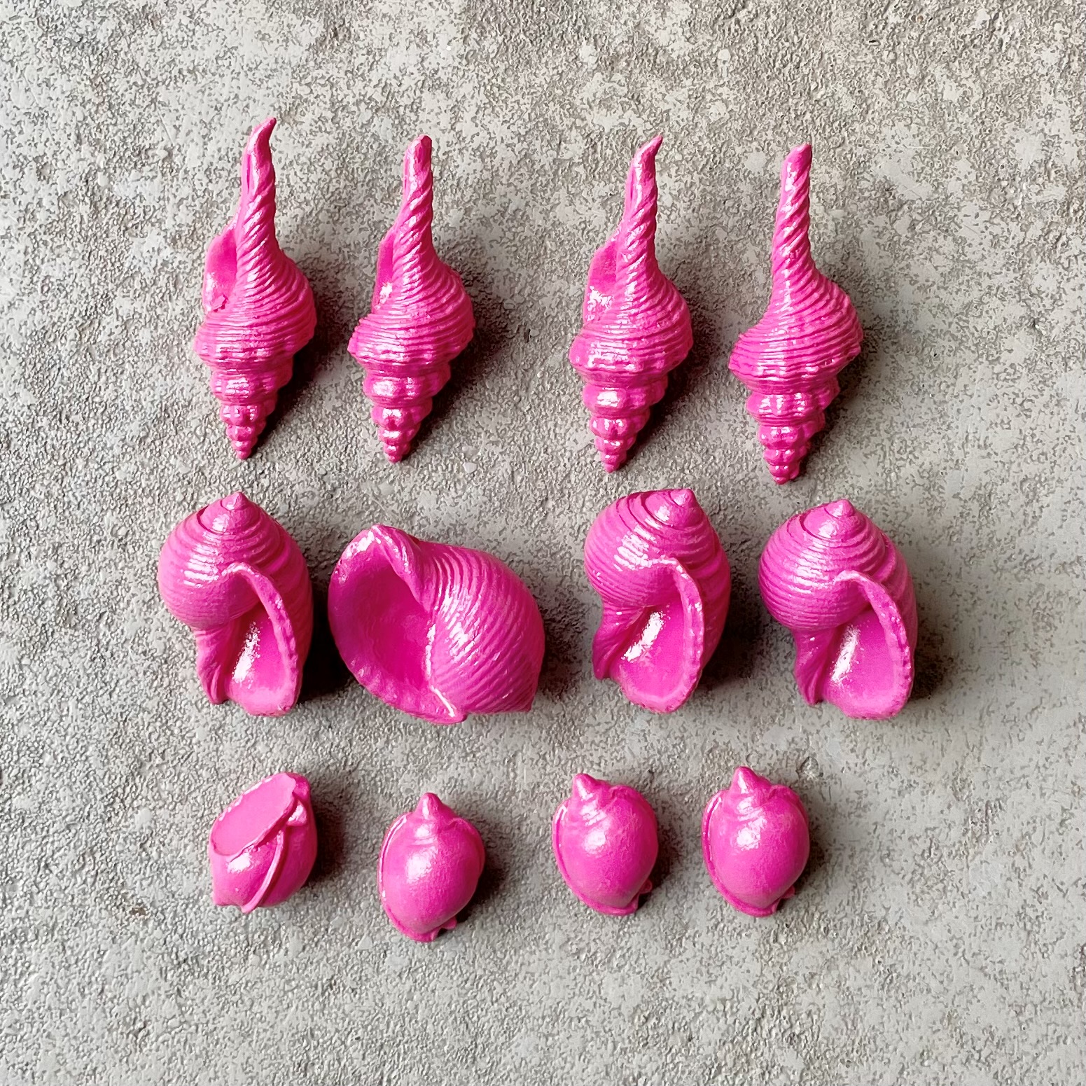 Poly-Muschel-Tüte "Shark" drei Modelle L8/5,5/3,5cm, pink