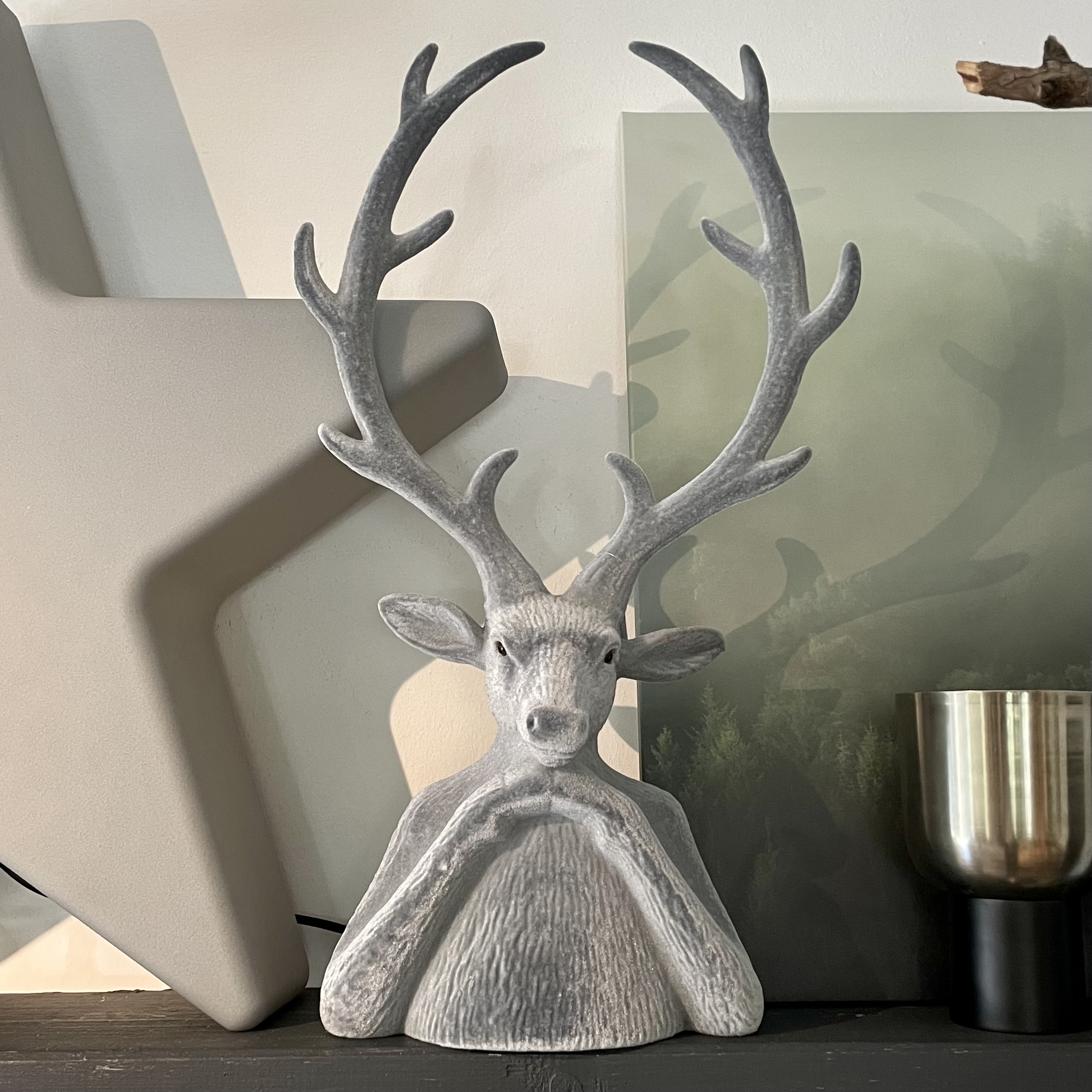 Kst. Hirschkopf "Tasko" H60cm, grau 