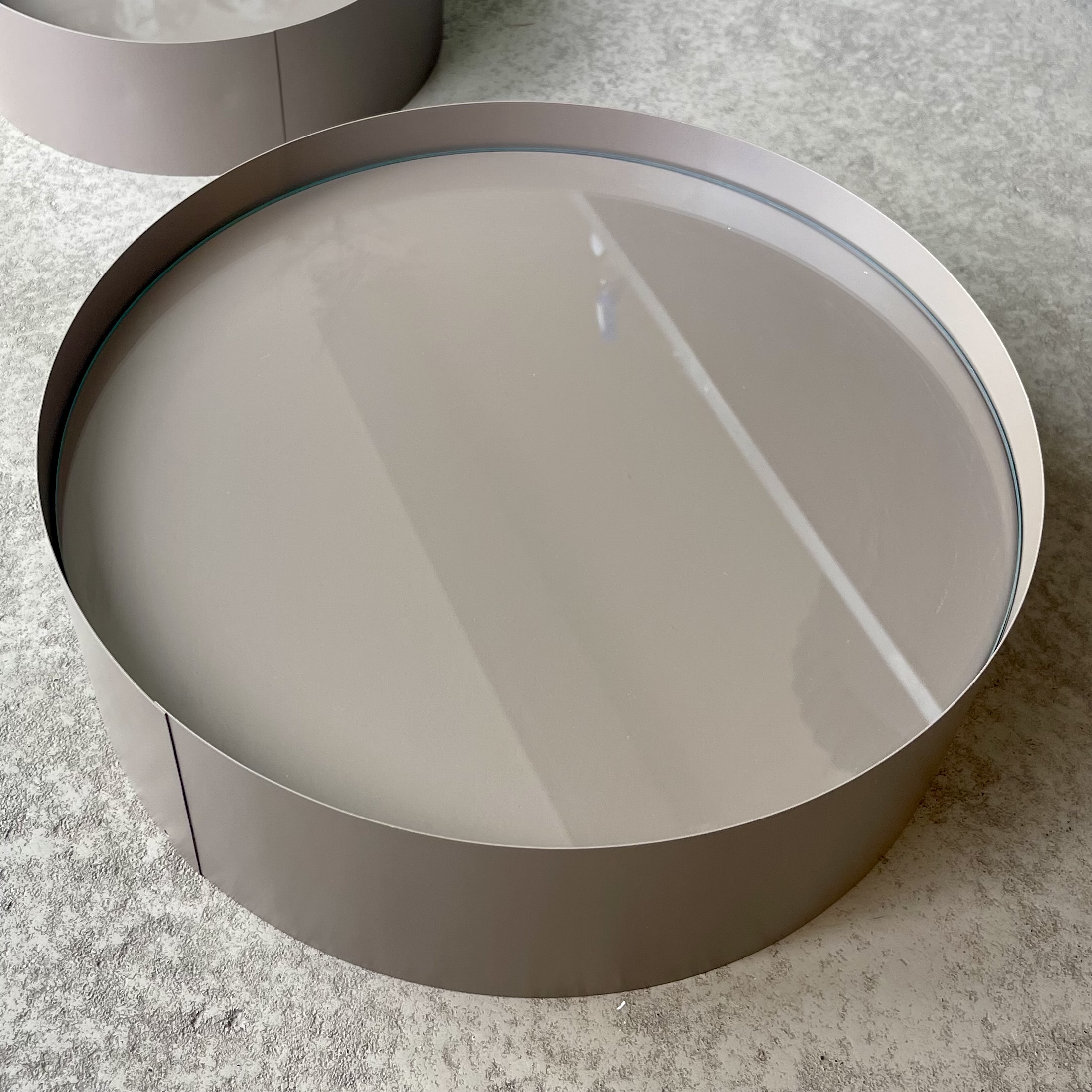 Metall-Podest "Erik" m. Glasboden, D40H12cm, braun
