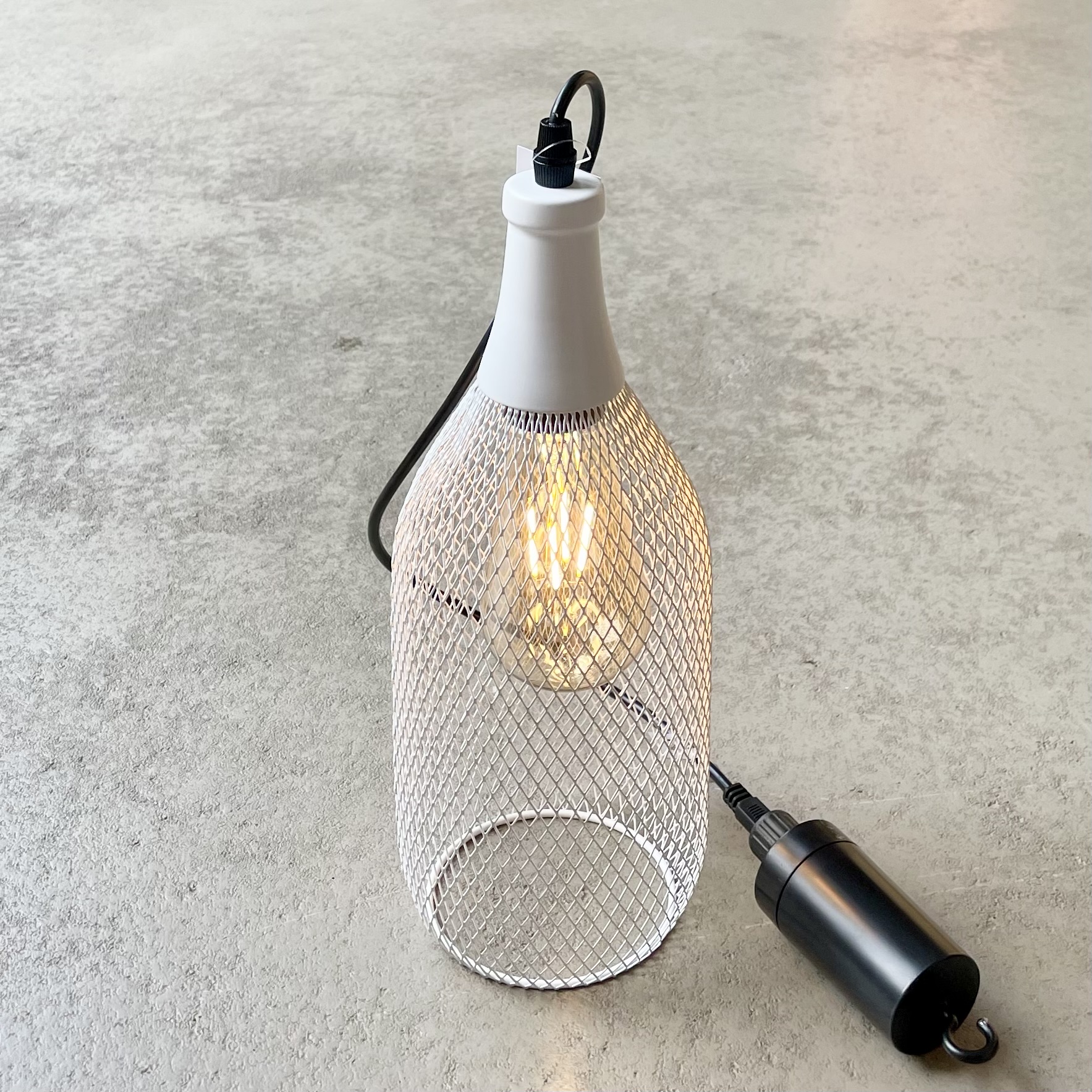 LED-Lampe "Grid" zum Hängen in Flascheform H31cm, weiß