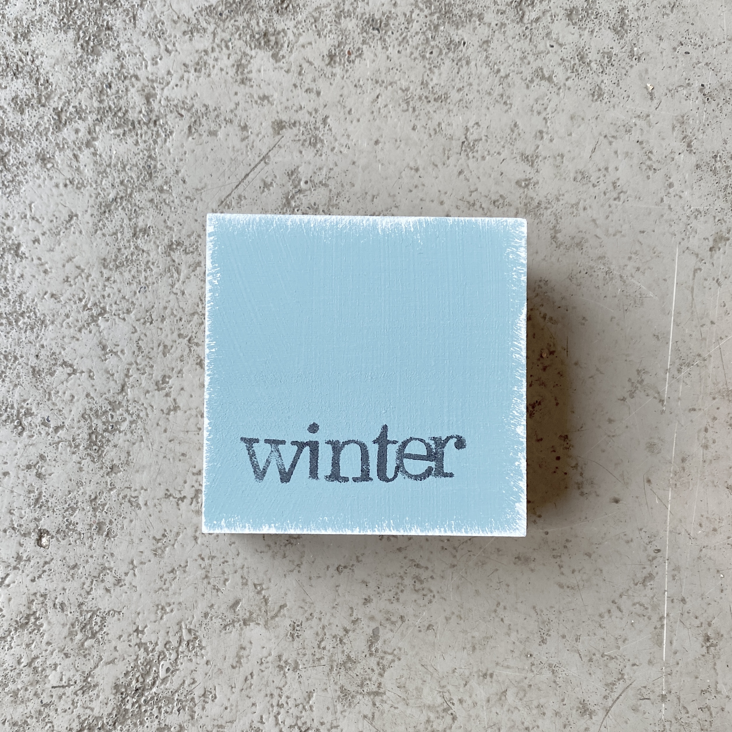 Kleine Textplatte "winter" 6cm, salbei