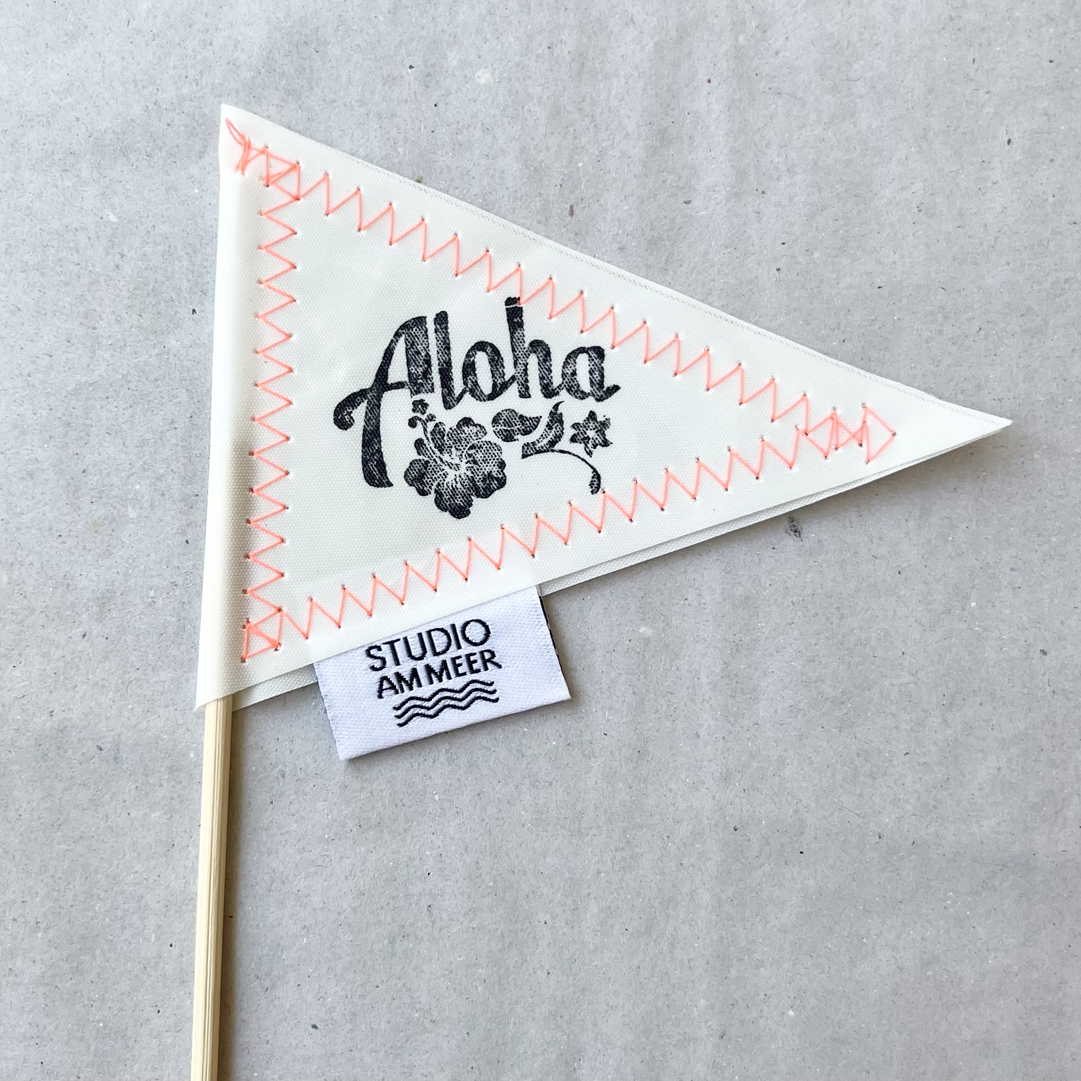 Segeltuch Deko-Fähnchen "Aloha" L29,5cm, weiß/orange/schwarz