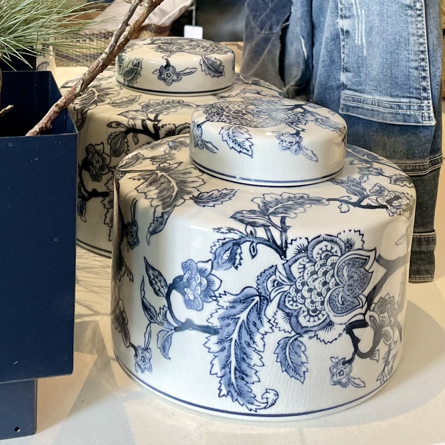 Keramik-Vase "Chinoiserie" mit Deckel D22cm, H18cm, blau