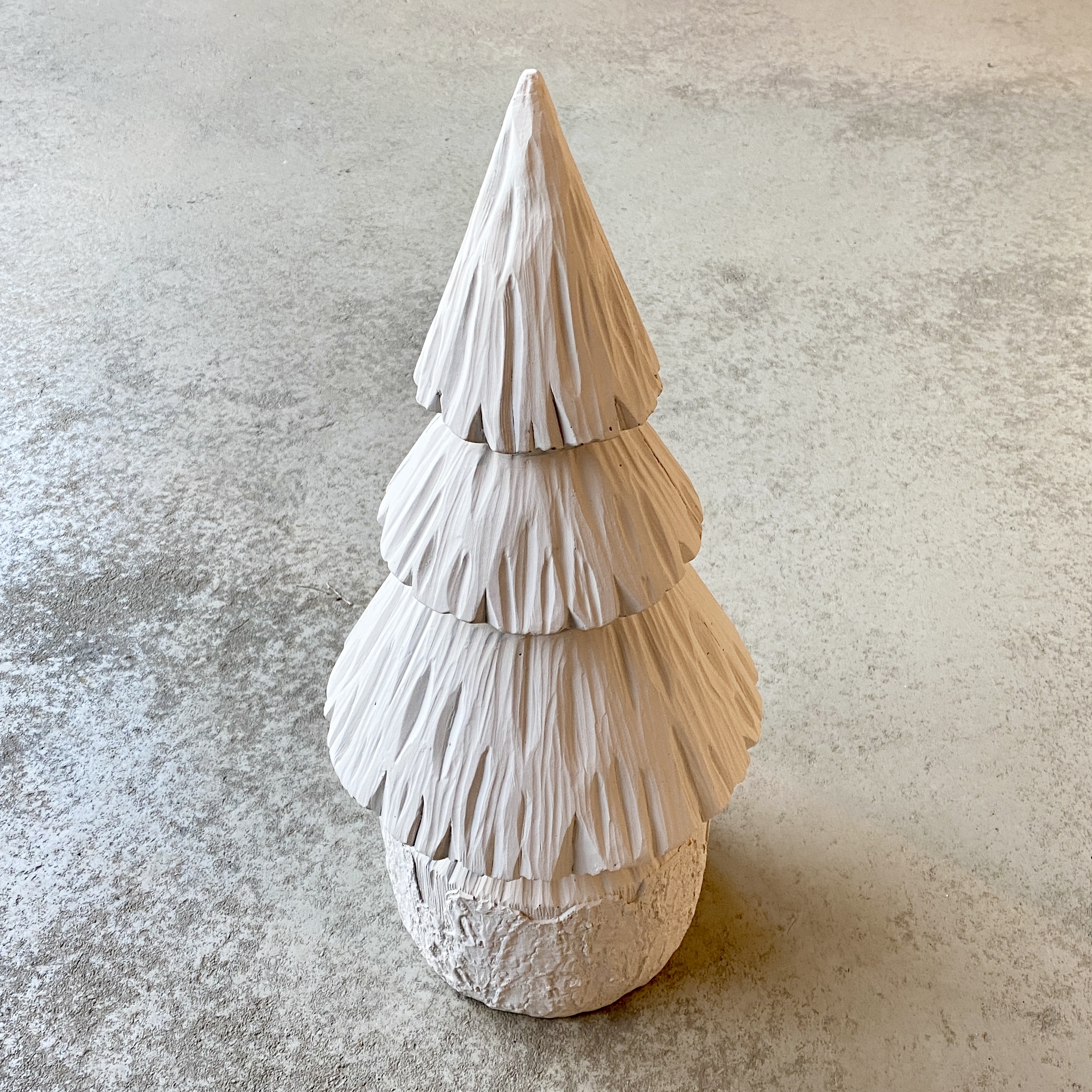 Tanne in Holzoptik H47cm, hellgrau