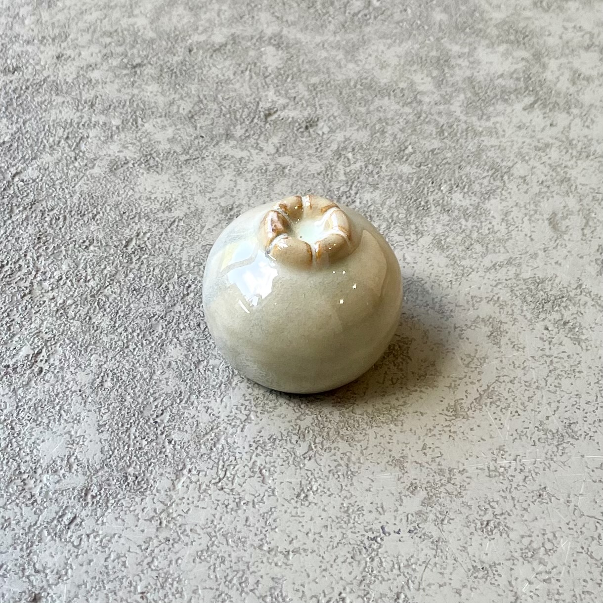 Keramik-Mohnkapsel "Mohna" D4cm, grün