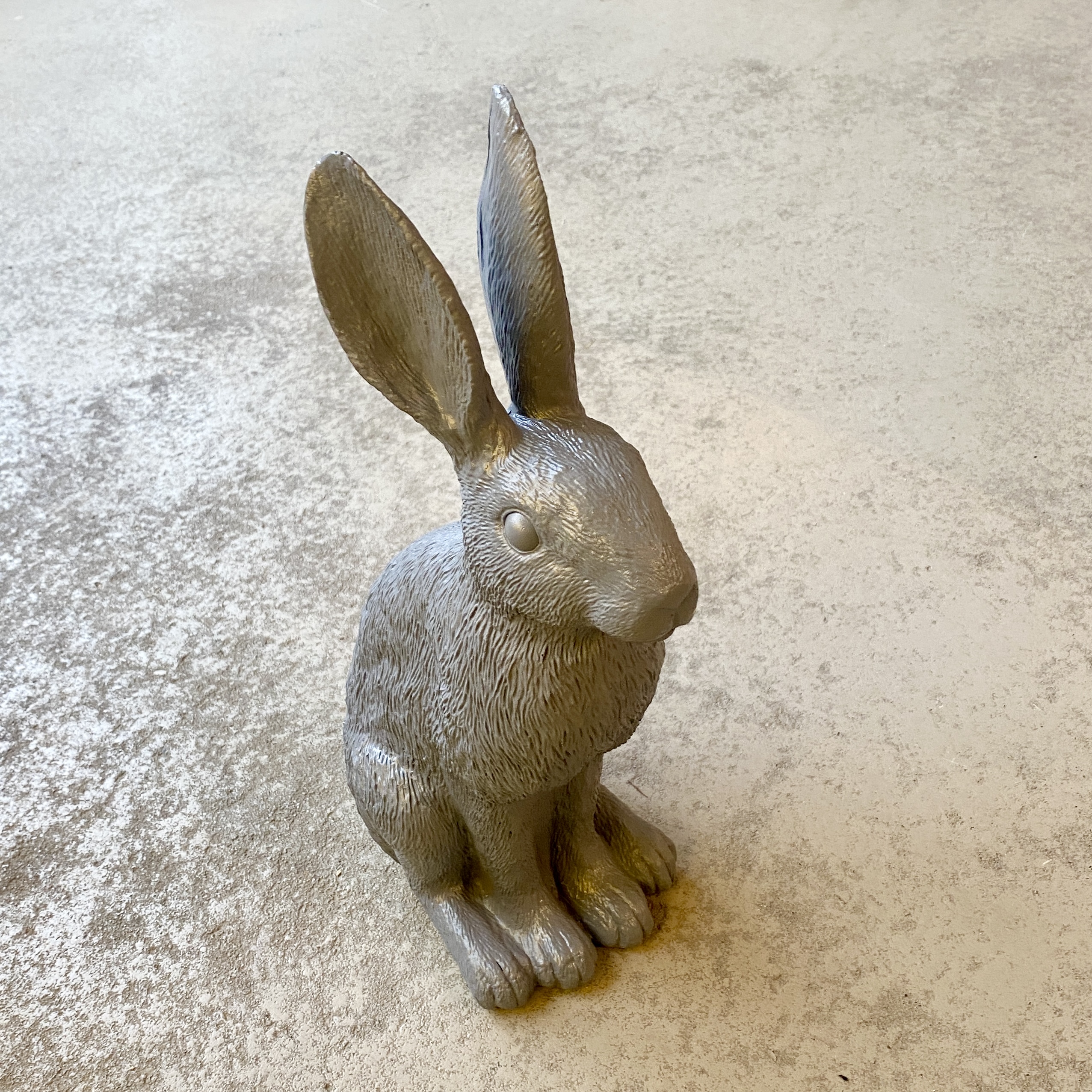 Poly-Hase "Lovis" H40cm, grau