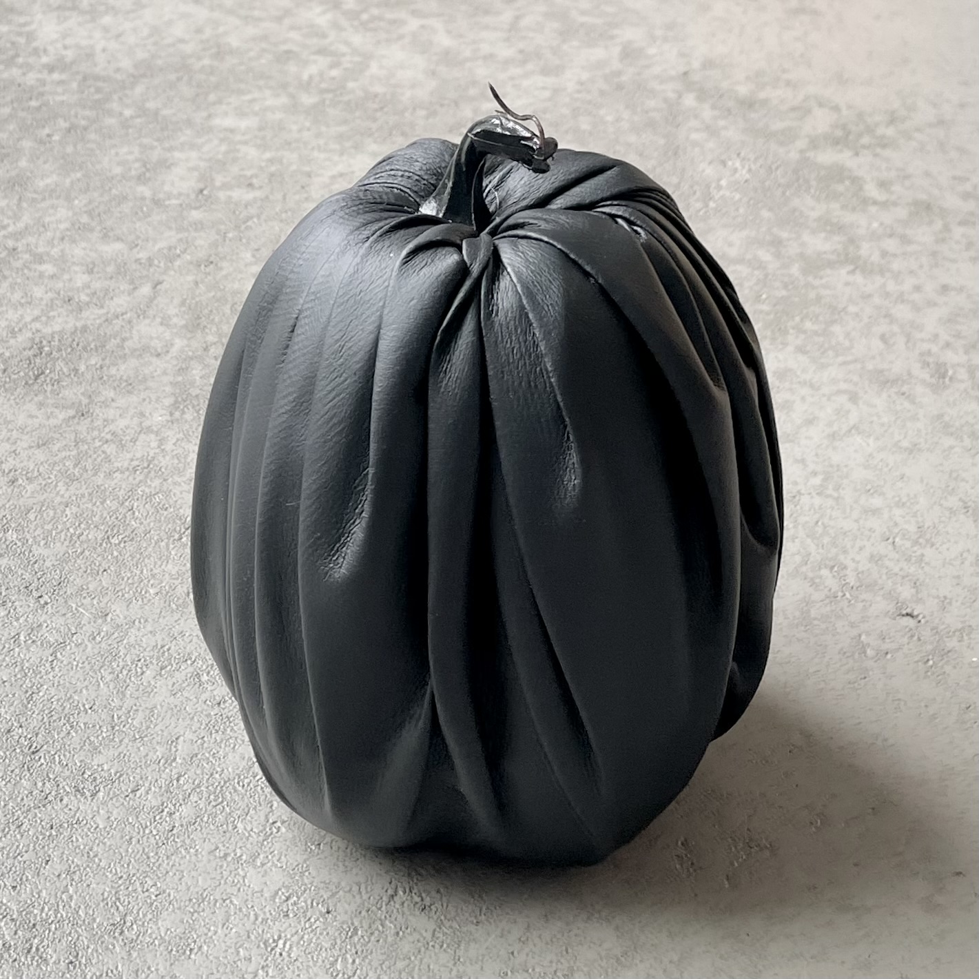 Kunstleder-Kürbis "Lexi" D15,5cm schwarz