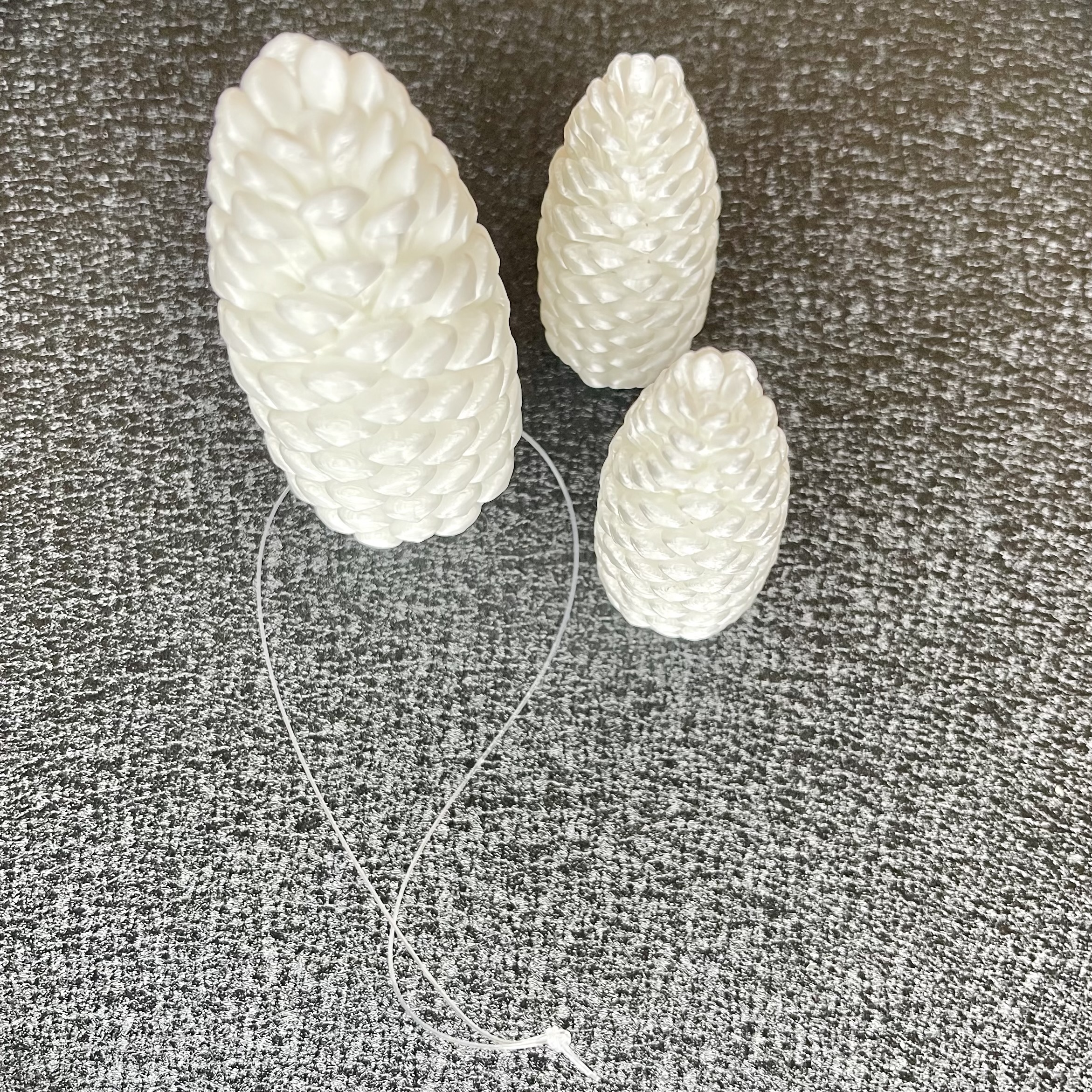 Pl.Zapfen"Jay"z.H.,D4H10cm,weiß