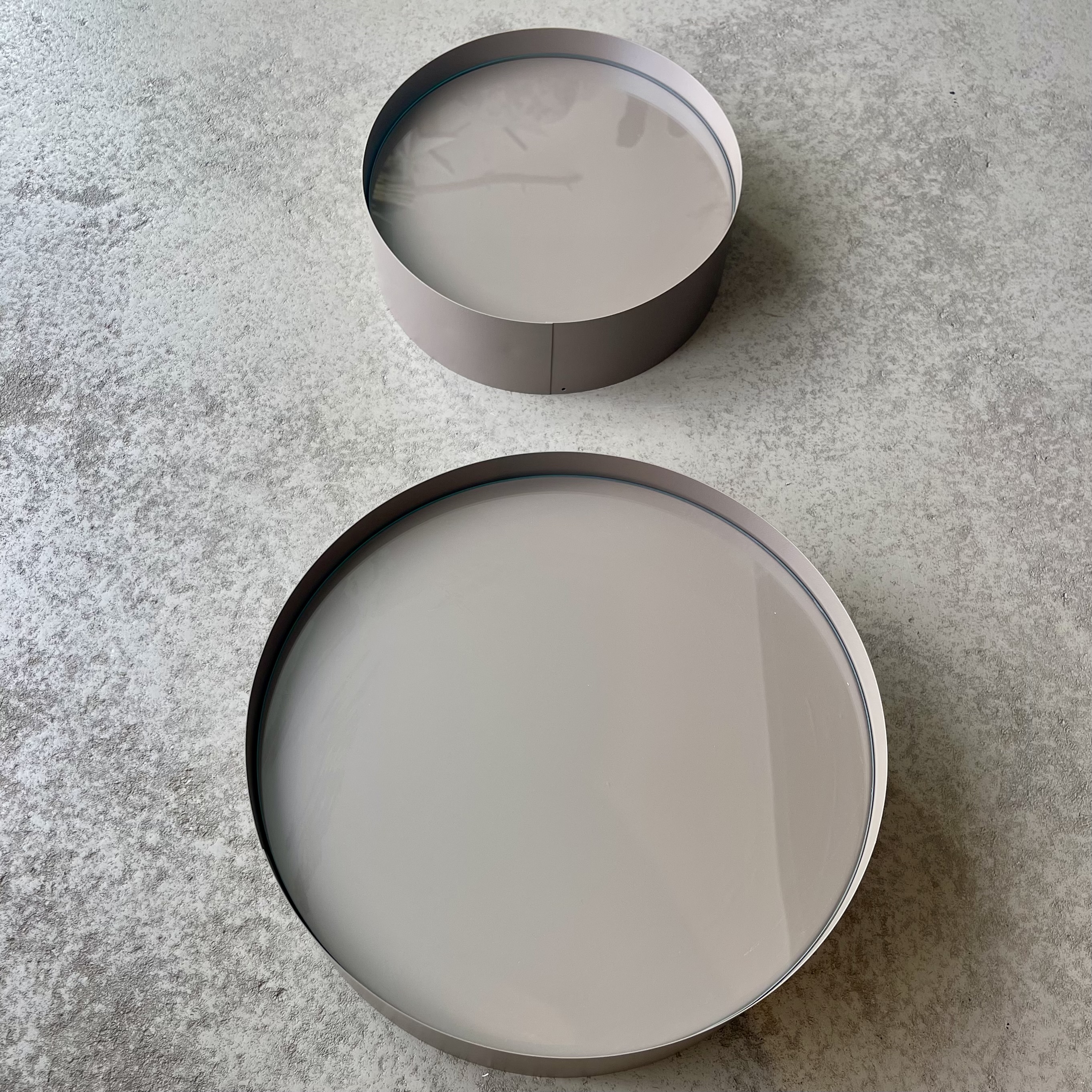 Metall-Podest "Erik" m. Glasboden, D40H12cm, braun