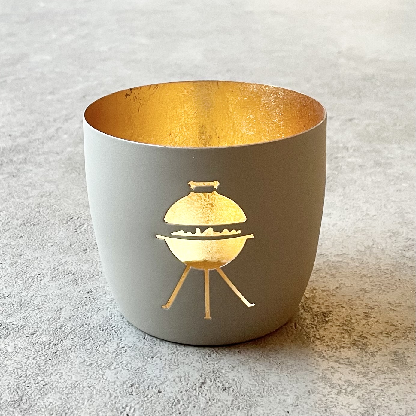 Windlicht "GRILL" H8,5cm, sandstone/gold