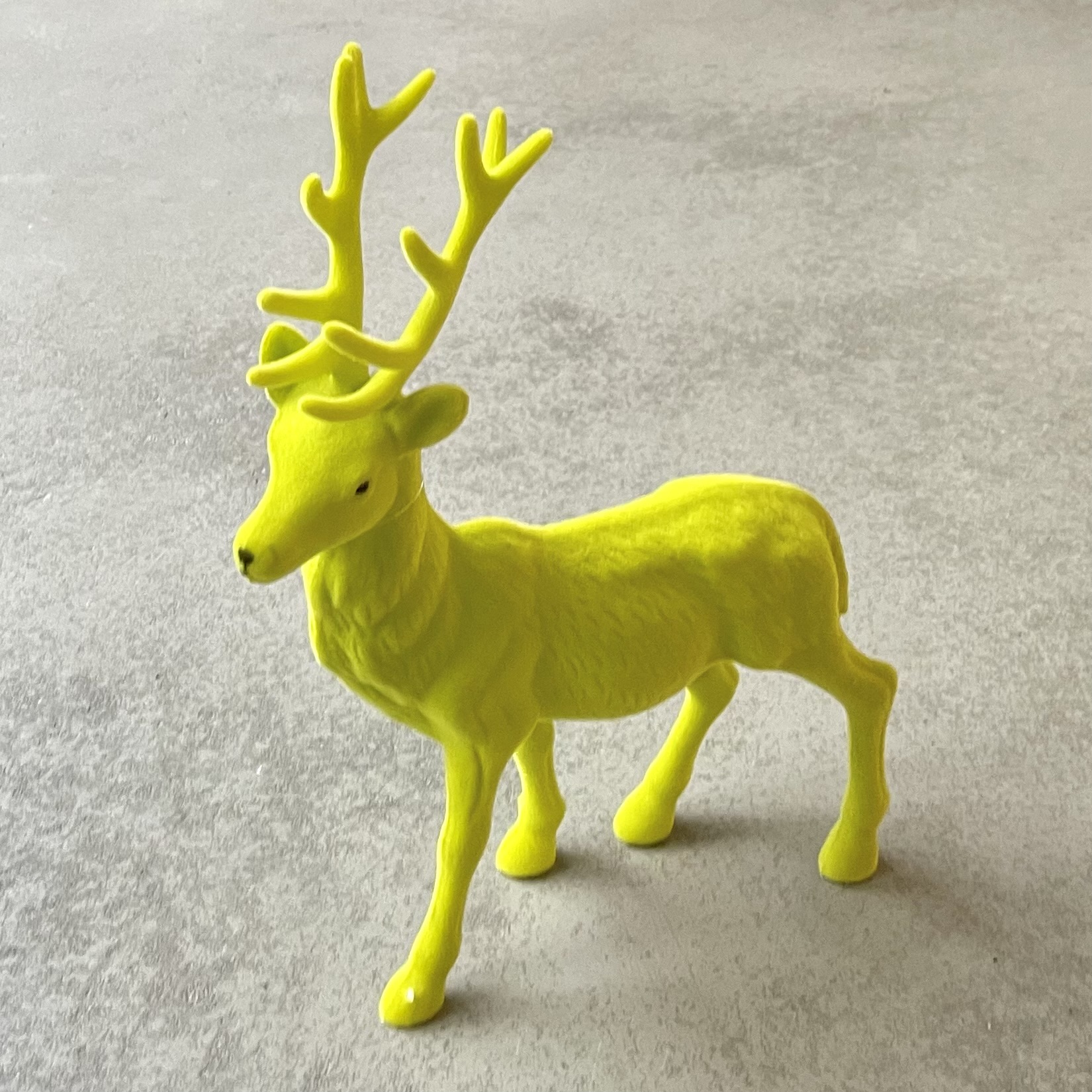 Velour-Hirsch 
