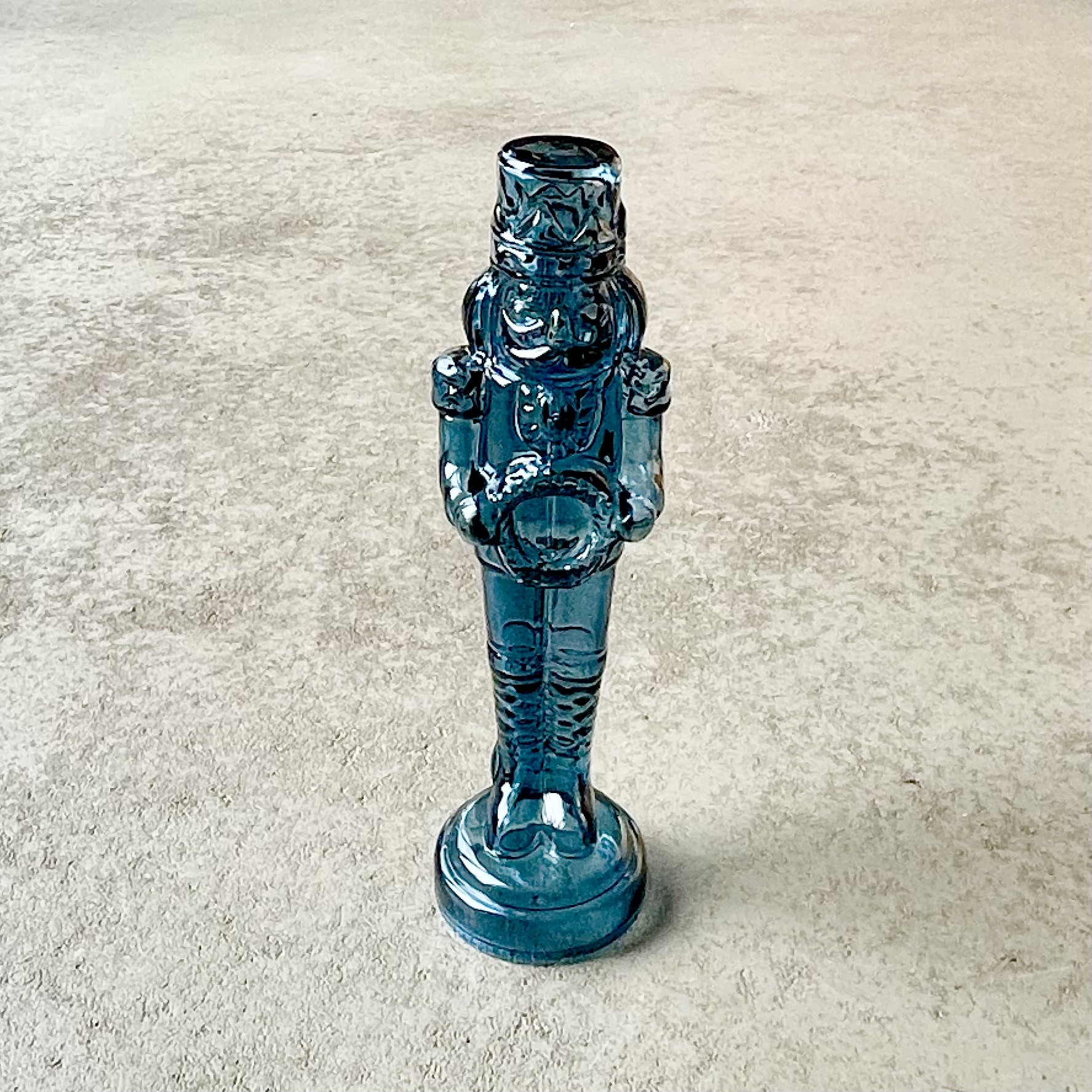 Glas-Nussknacker "Chubby" H27cm, blau