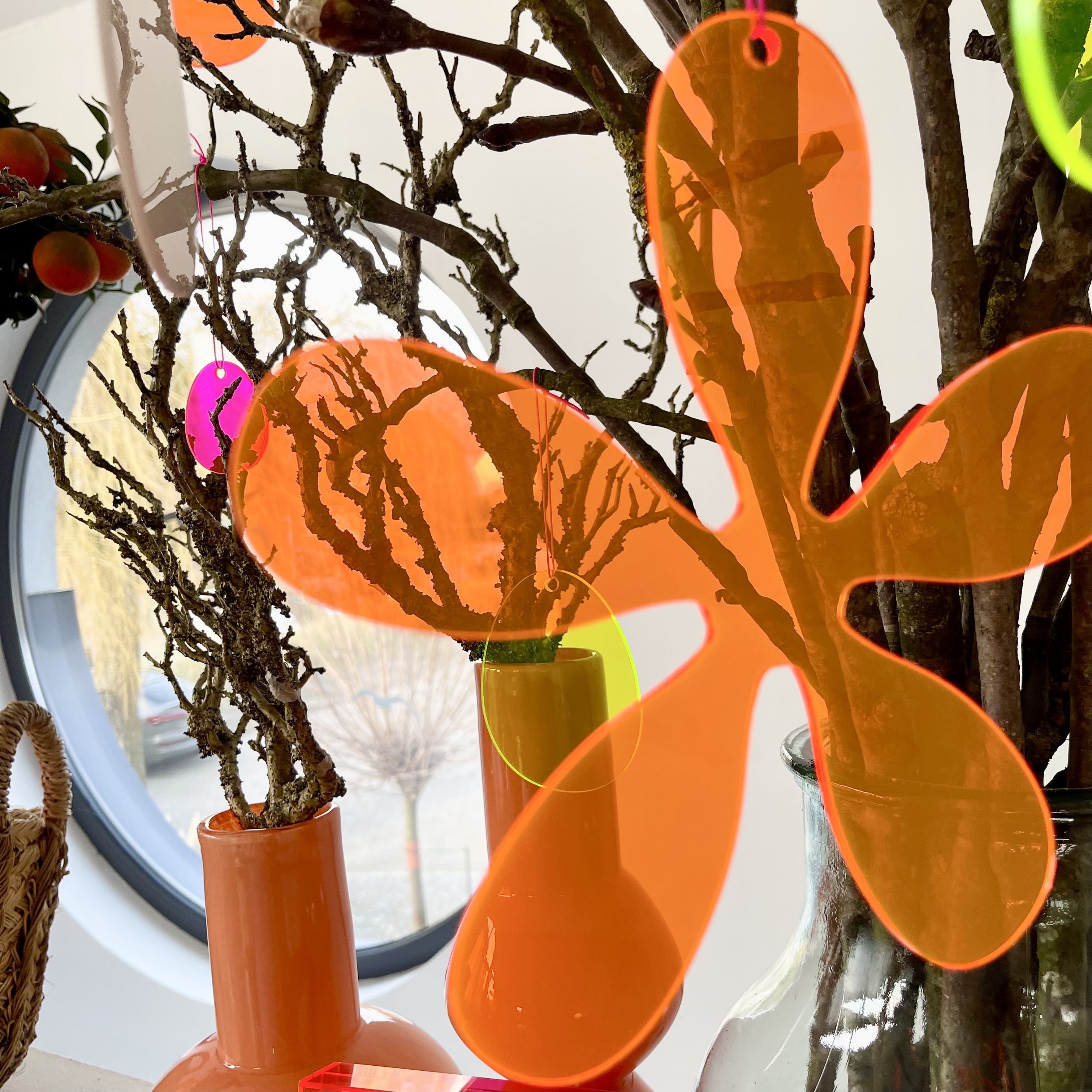 Hänger Blume 9cm Neon Orange 5 blättrig