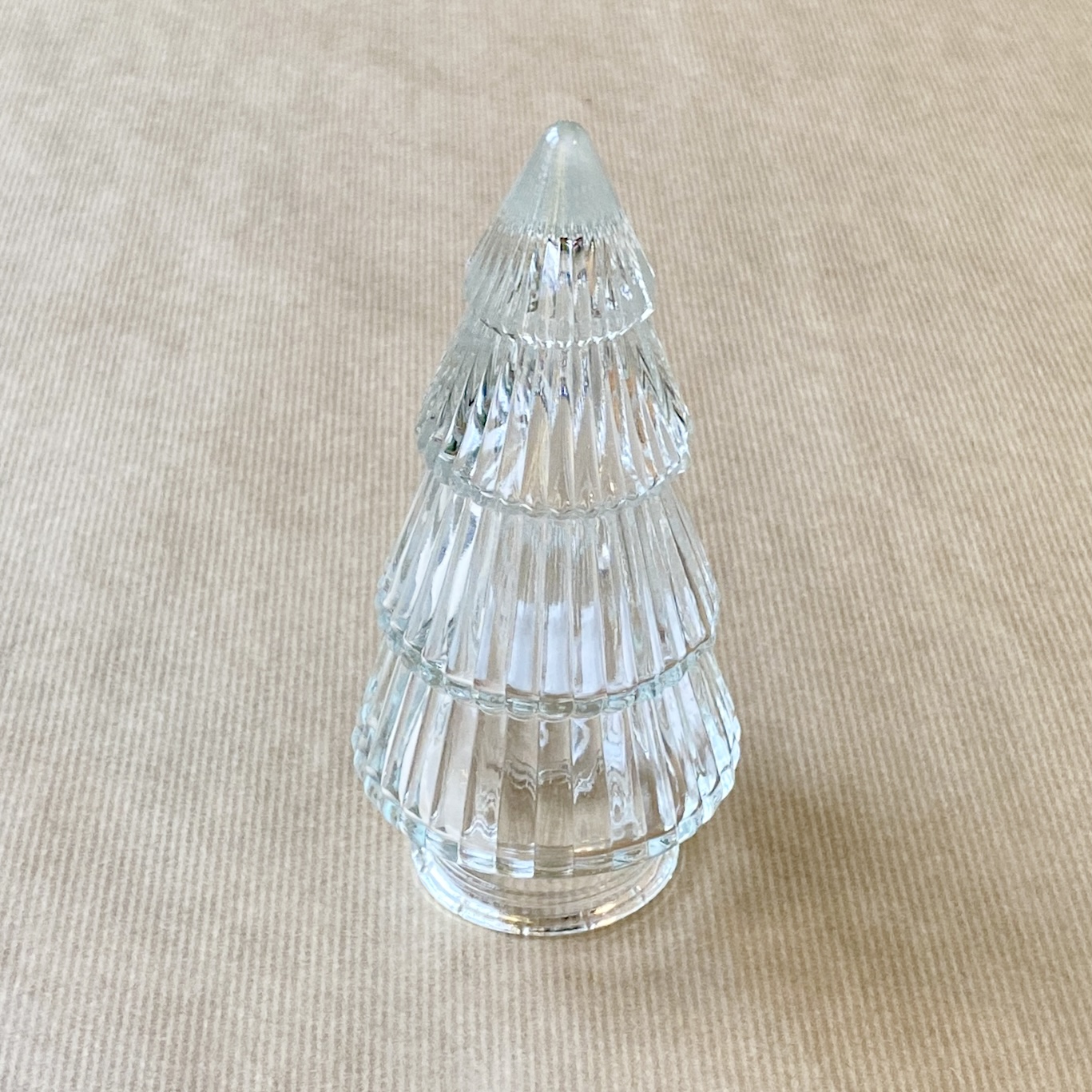 Gl. Tanne "Jamie" H15cm, weiß klar