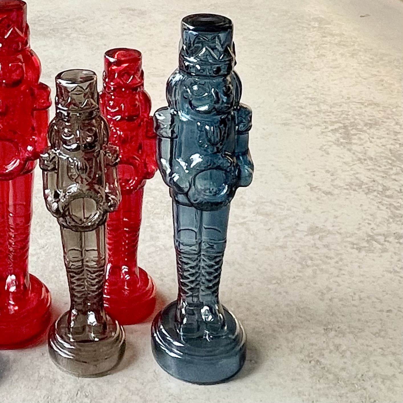 Glas-Nussknacker "Chubby" H33cm, blau
