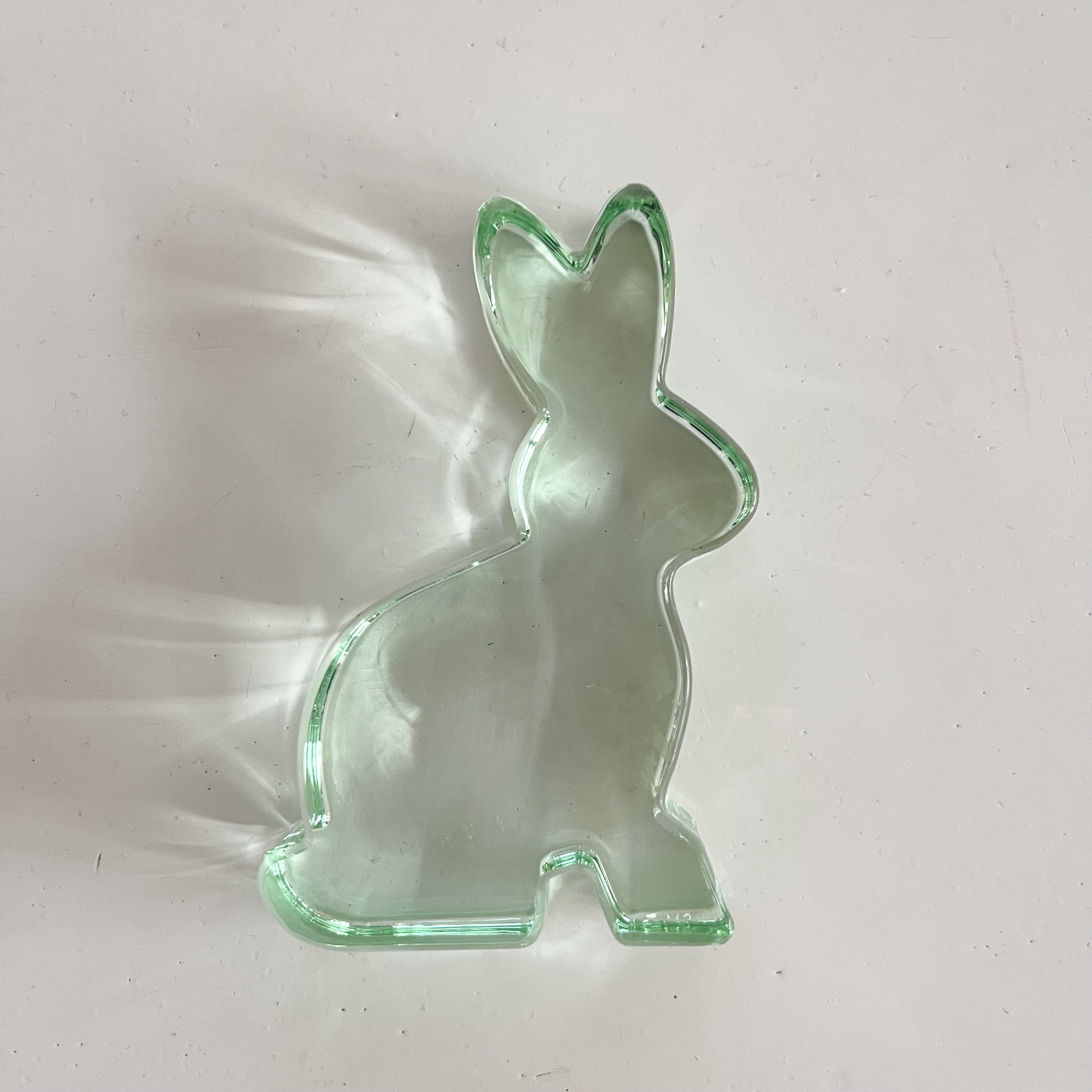 Glas Hase "Meina" H10cm, hellgrün