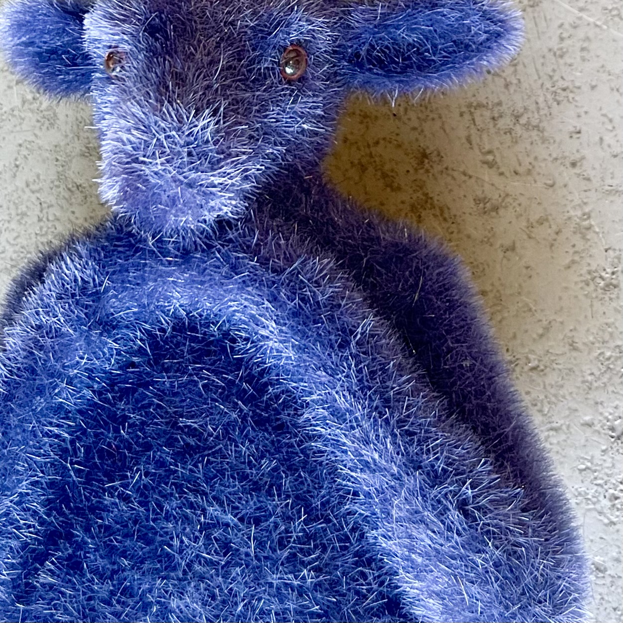 KST Hirschkopf "Tasko" H30cm, dkblau, Modell `26