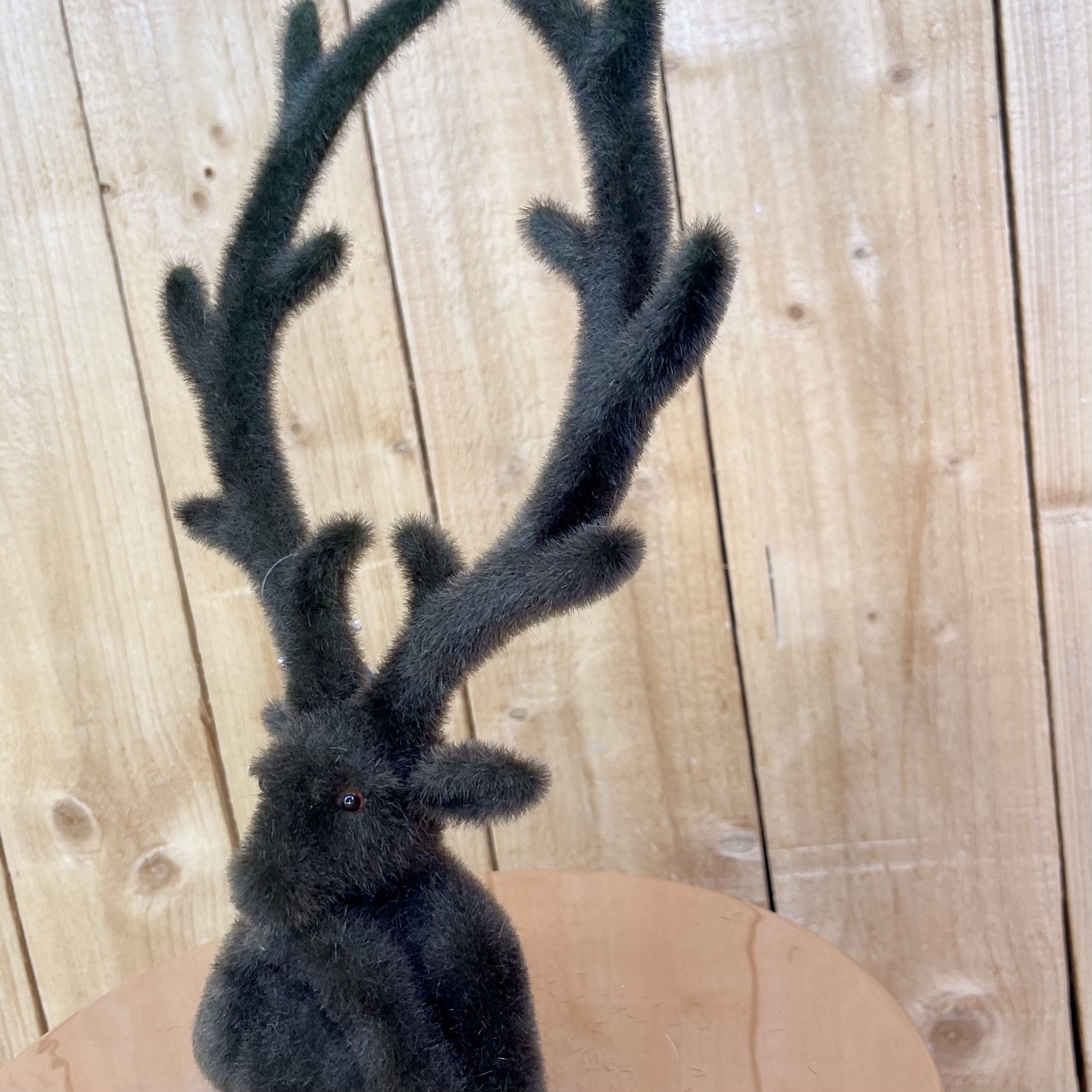 KST Hirschkopf "Tasko" H30cm, dkgrün, Modell `26