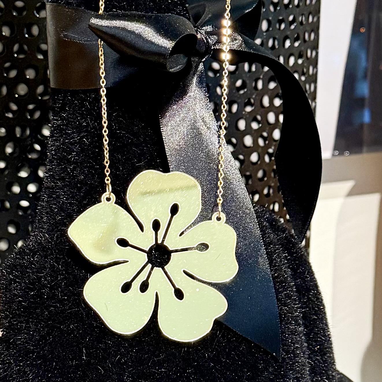 Halskette Hibiskus, Spiegelgold, Kette Gold