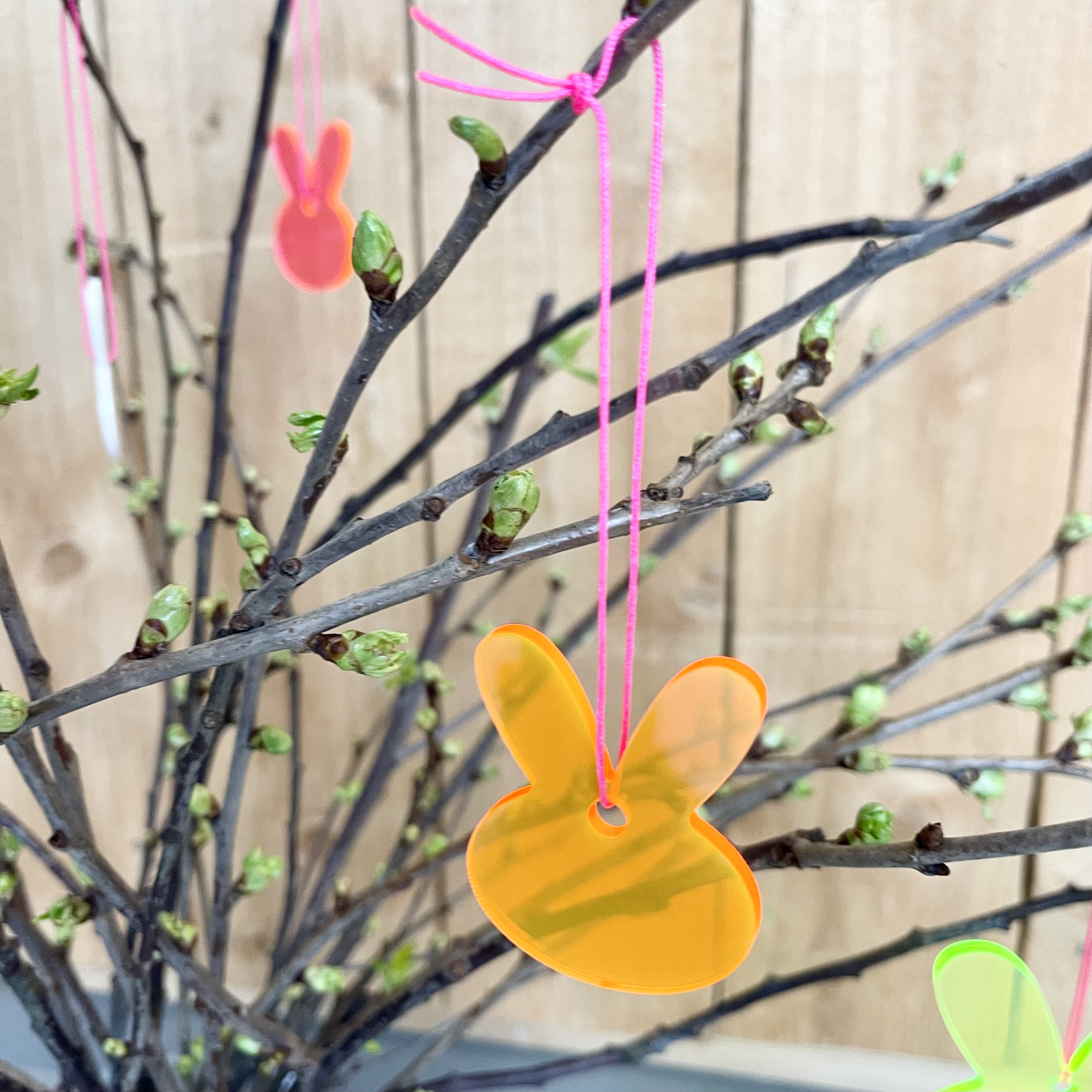 Hänger Hase 6cm, neon orange