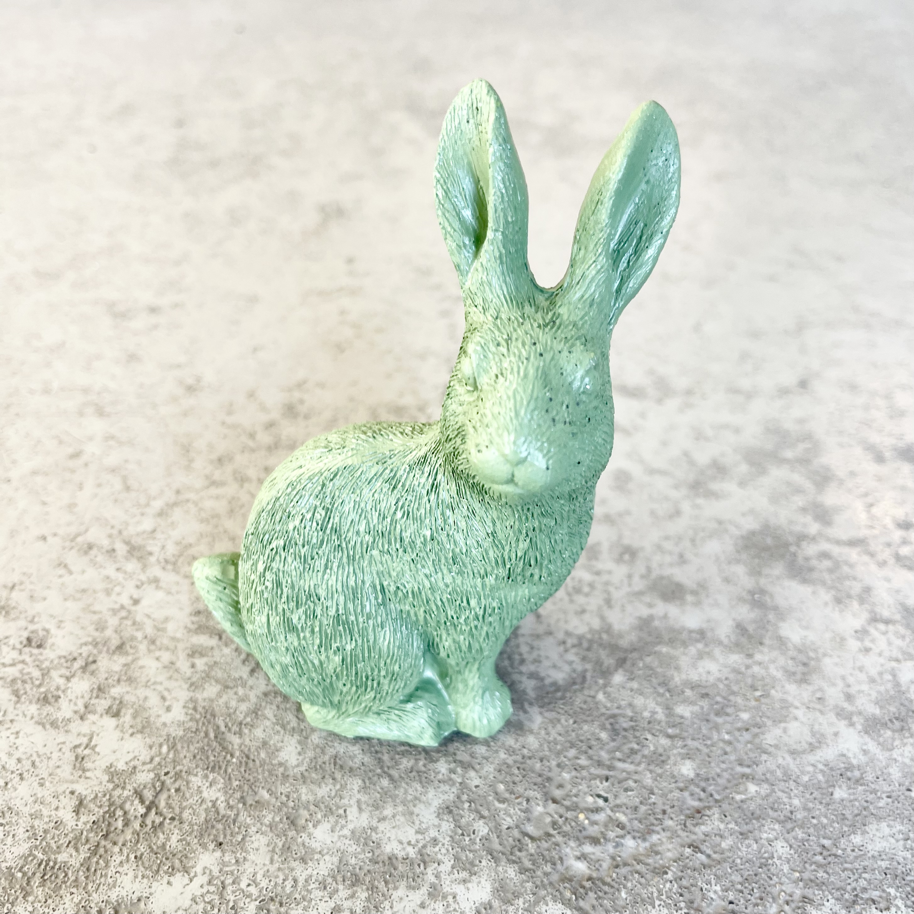 Poly.Hase"Hopps"2M,2F,L5H11cm grün