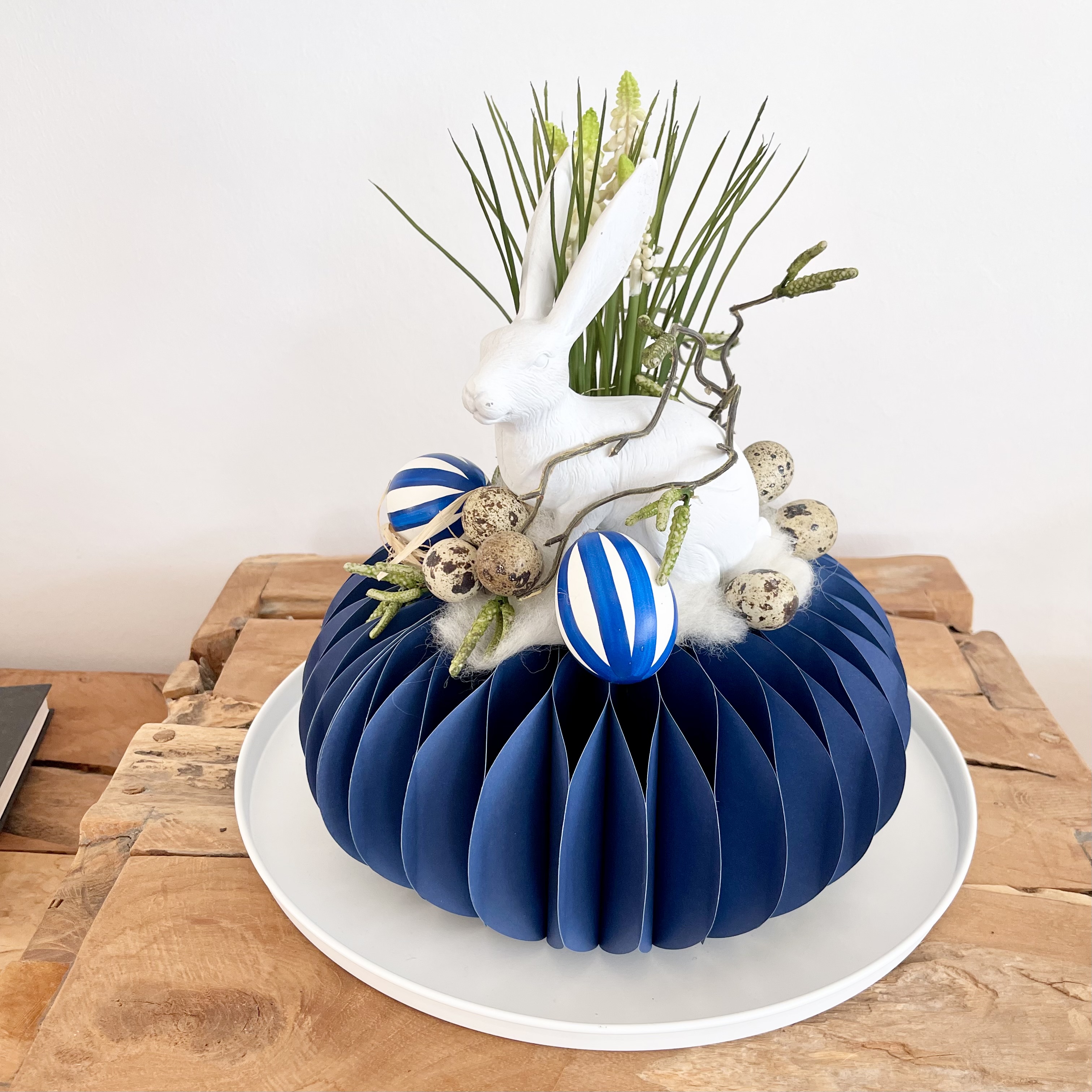 Osternest blau weiß mittel