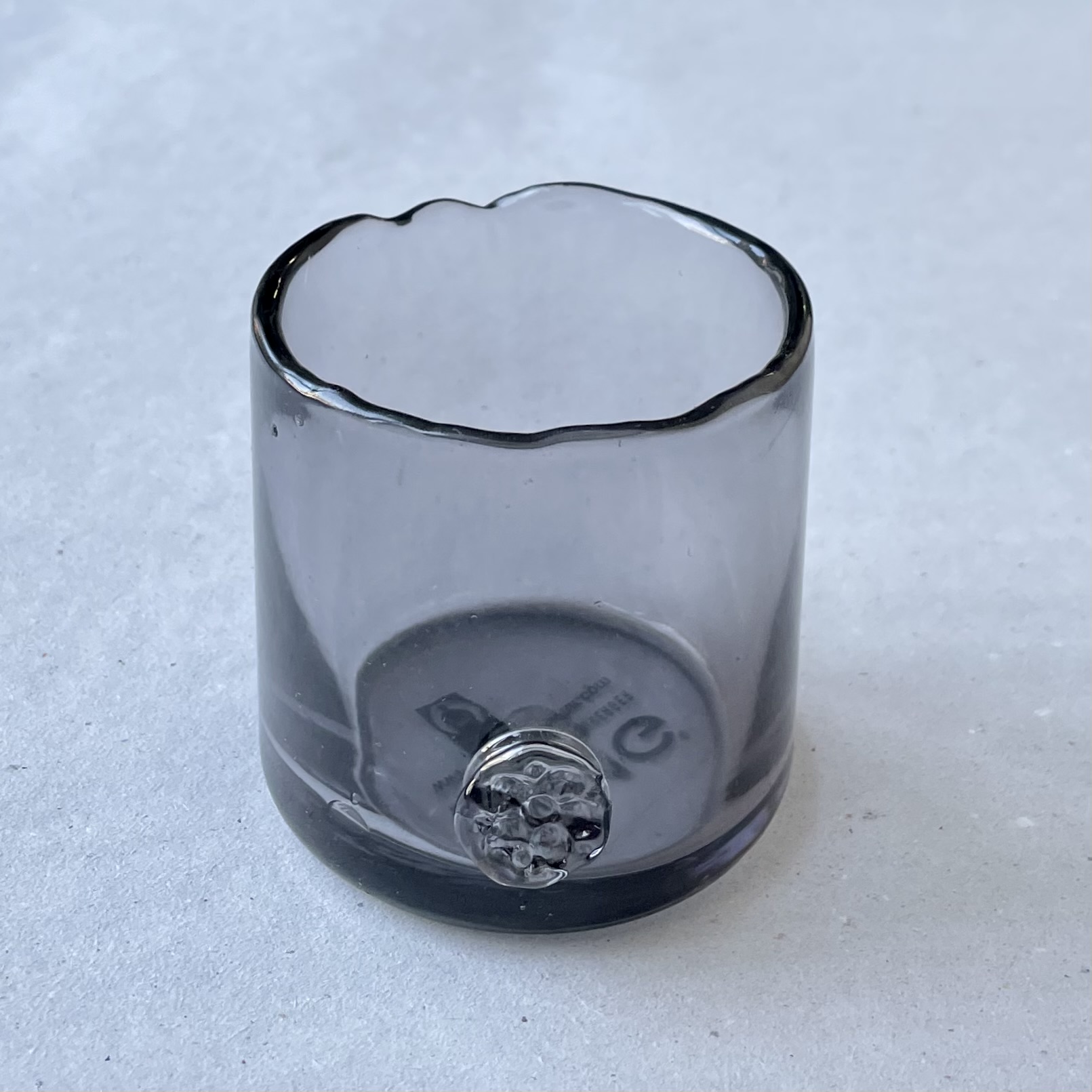 Glas Zylinder mit Boden H7cm, smoke-organic