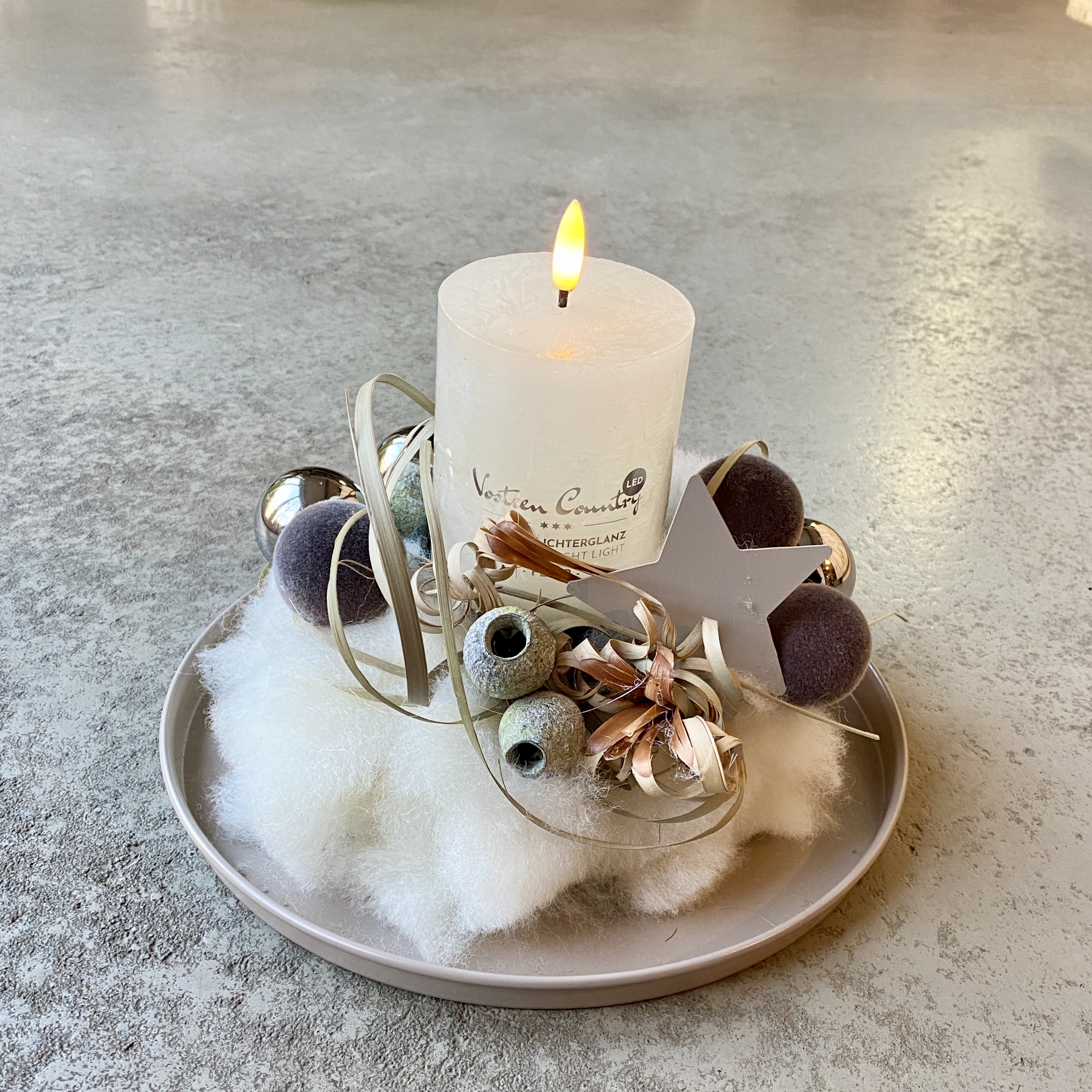 Kleine Winterwolke mit Gräsern und Stern D26cm, weiß taupe