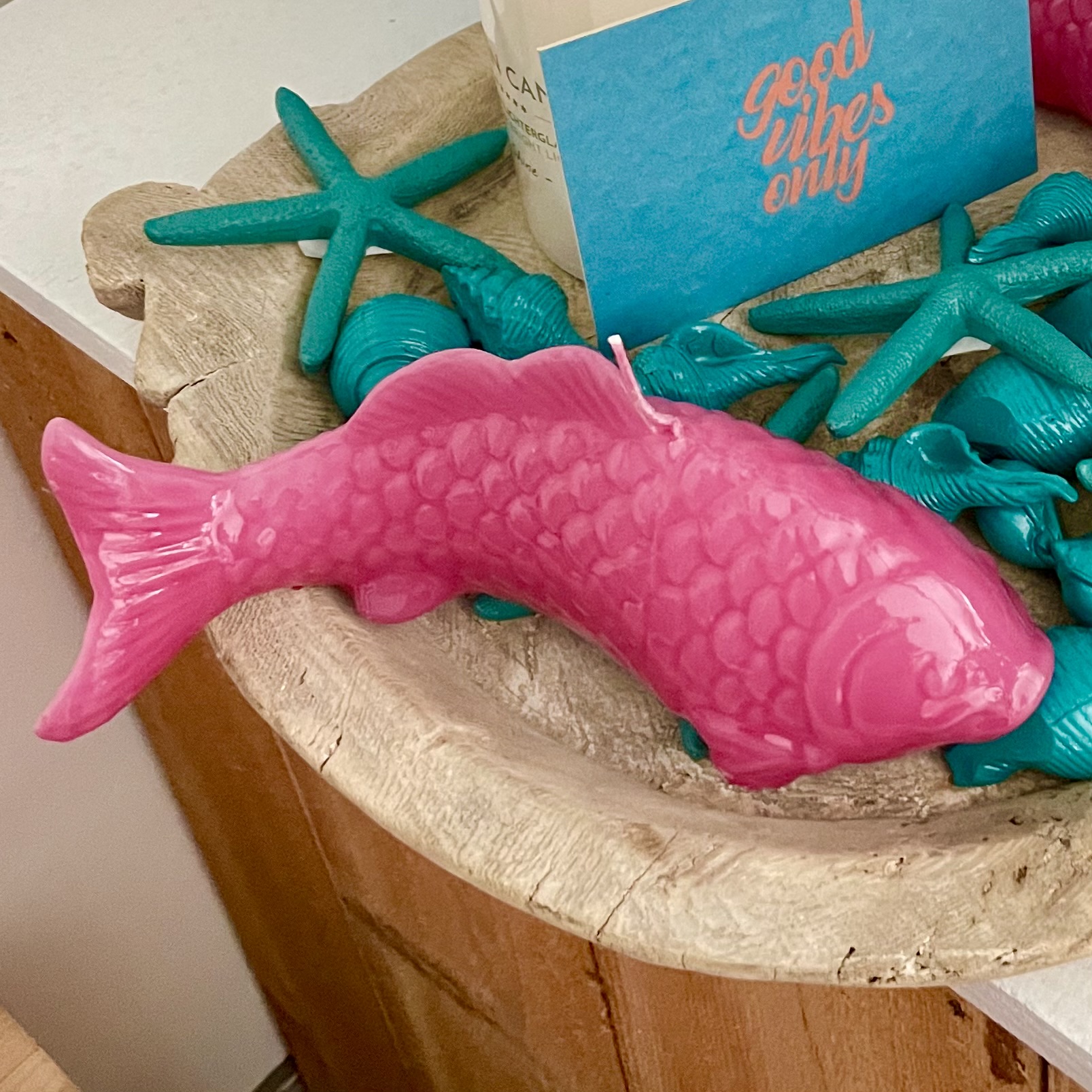 Gelackte Objektkerze Hochglanz "Fisch" Pink, L23cm