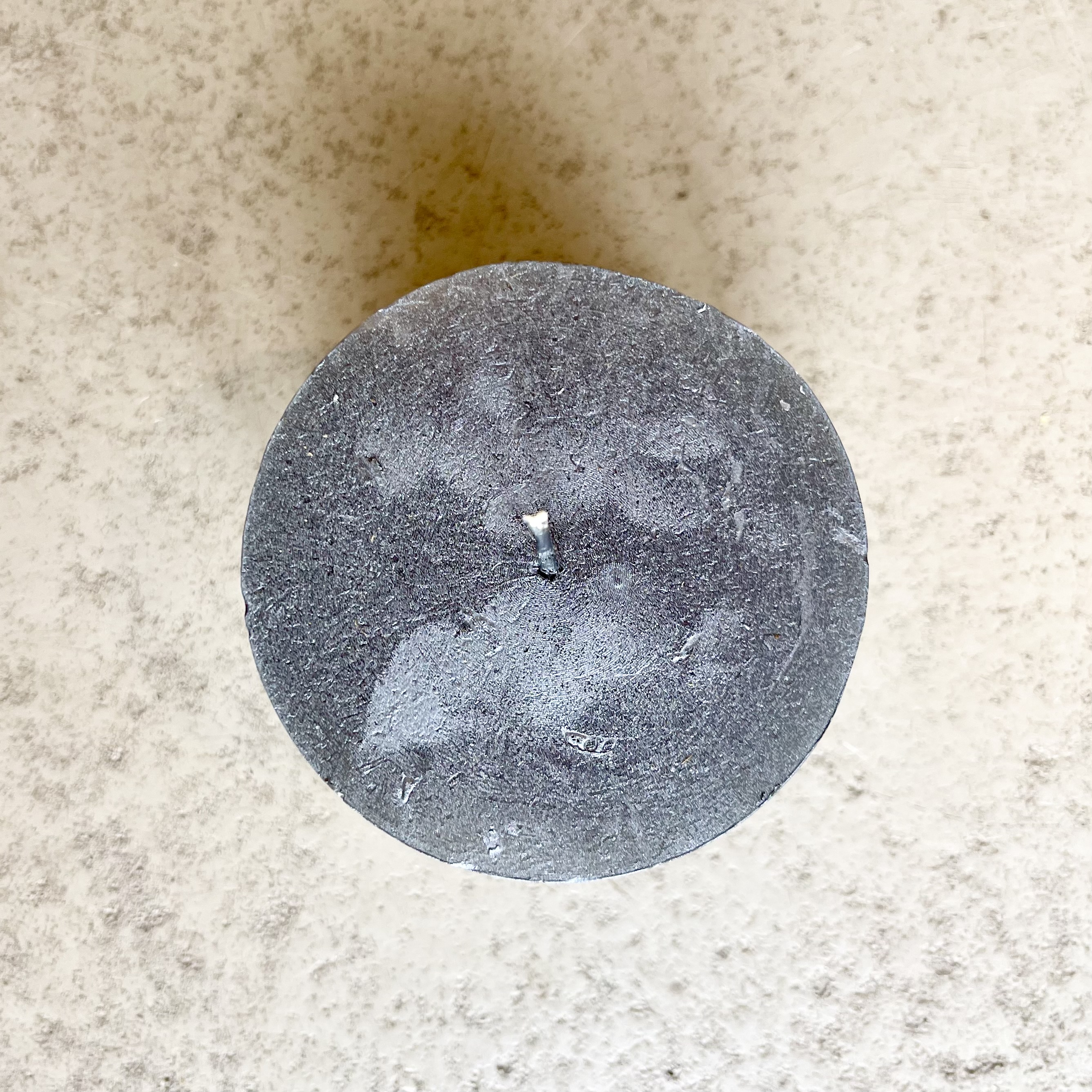 Parafin Kerze dark grey, 10x10cm
