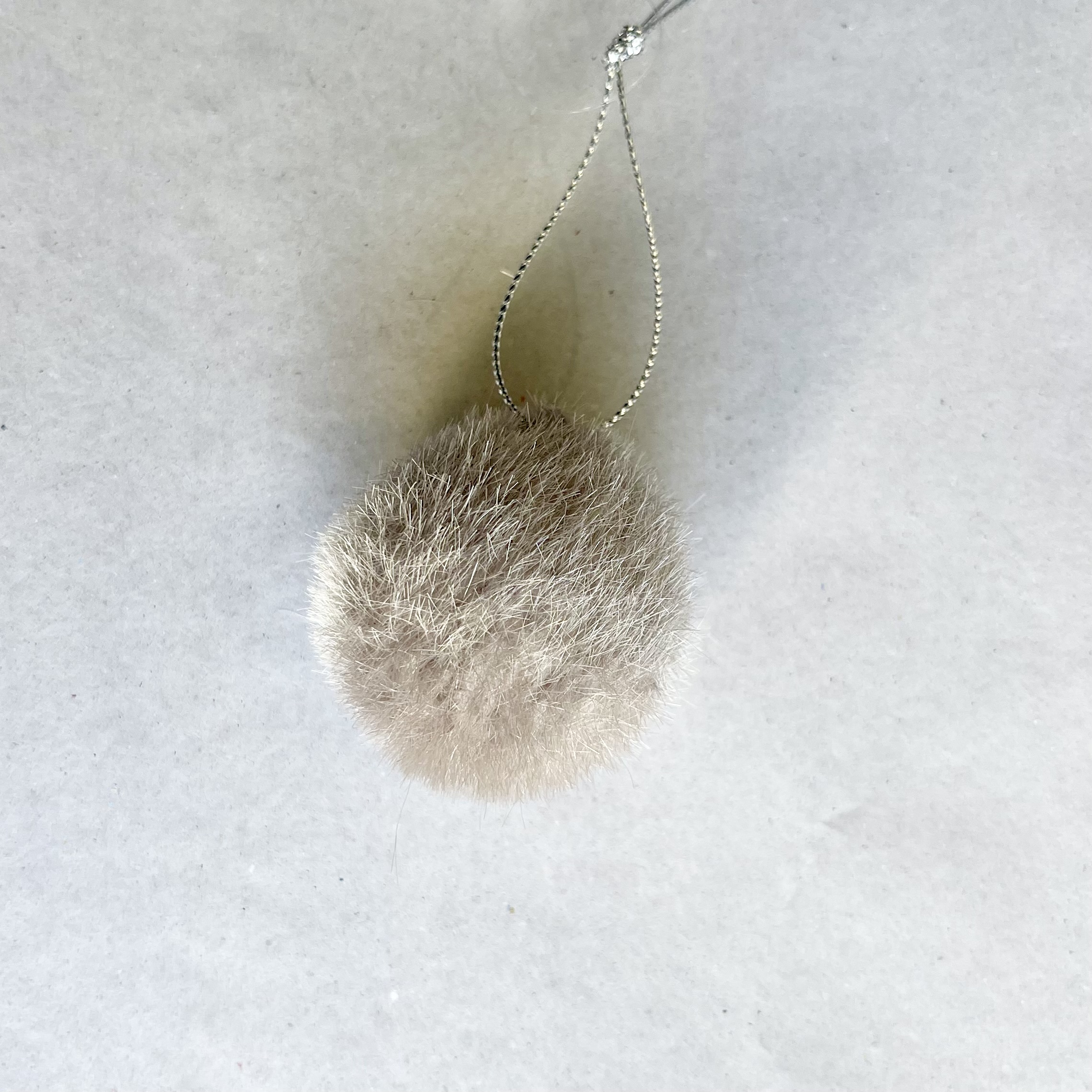 Kst.Kugel "Tasko" z.H., D4cm, taupe, Modell `26