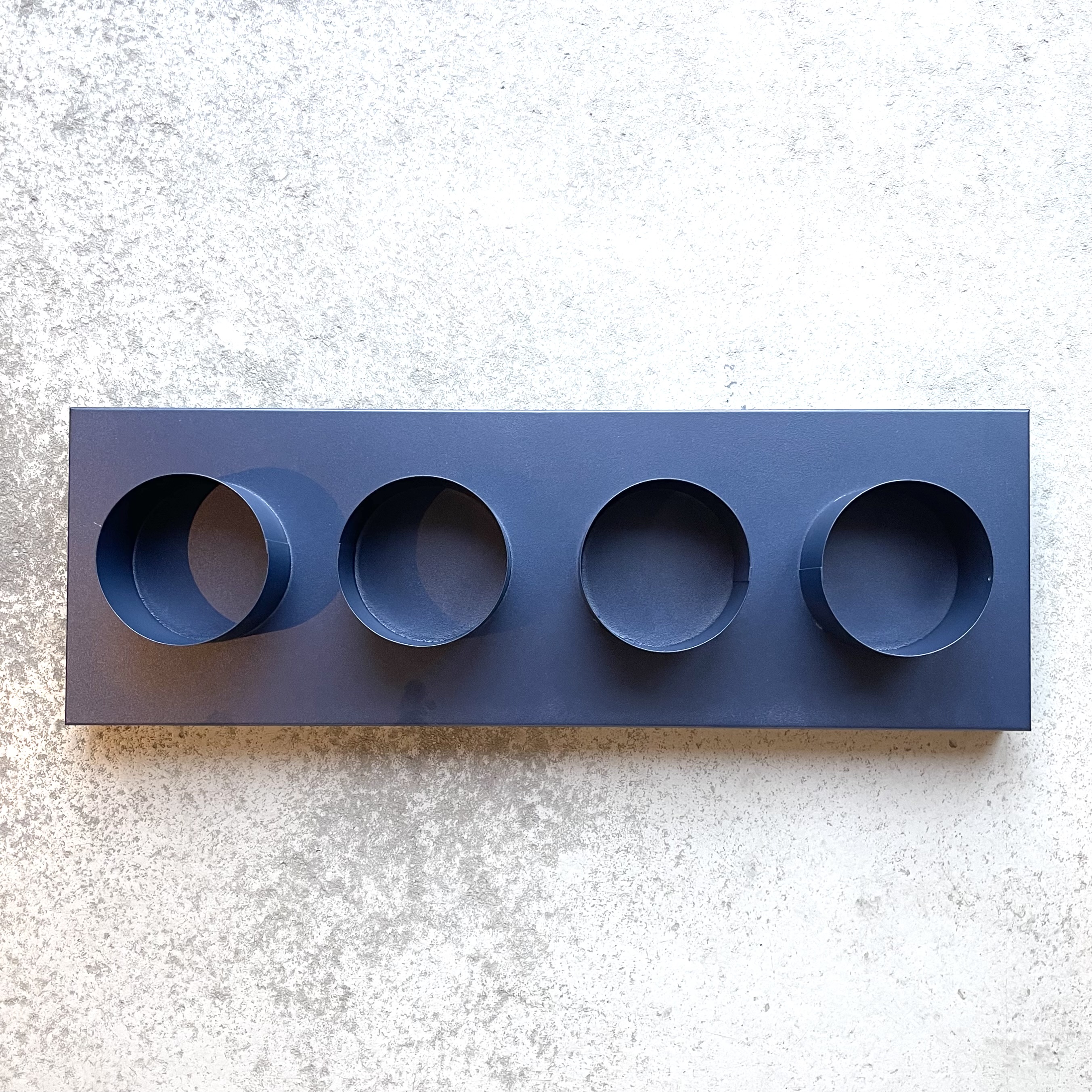 Metall-Tablett "Erik" rechteckig L60 B20 H10cm, blau 