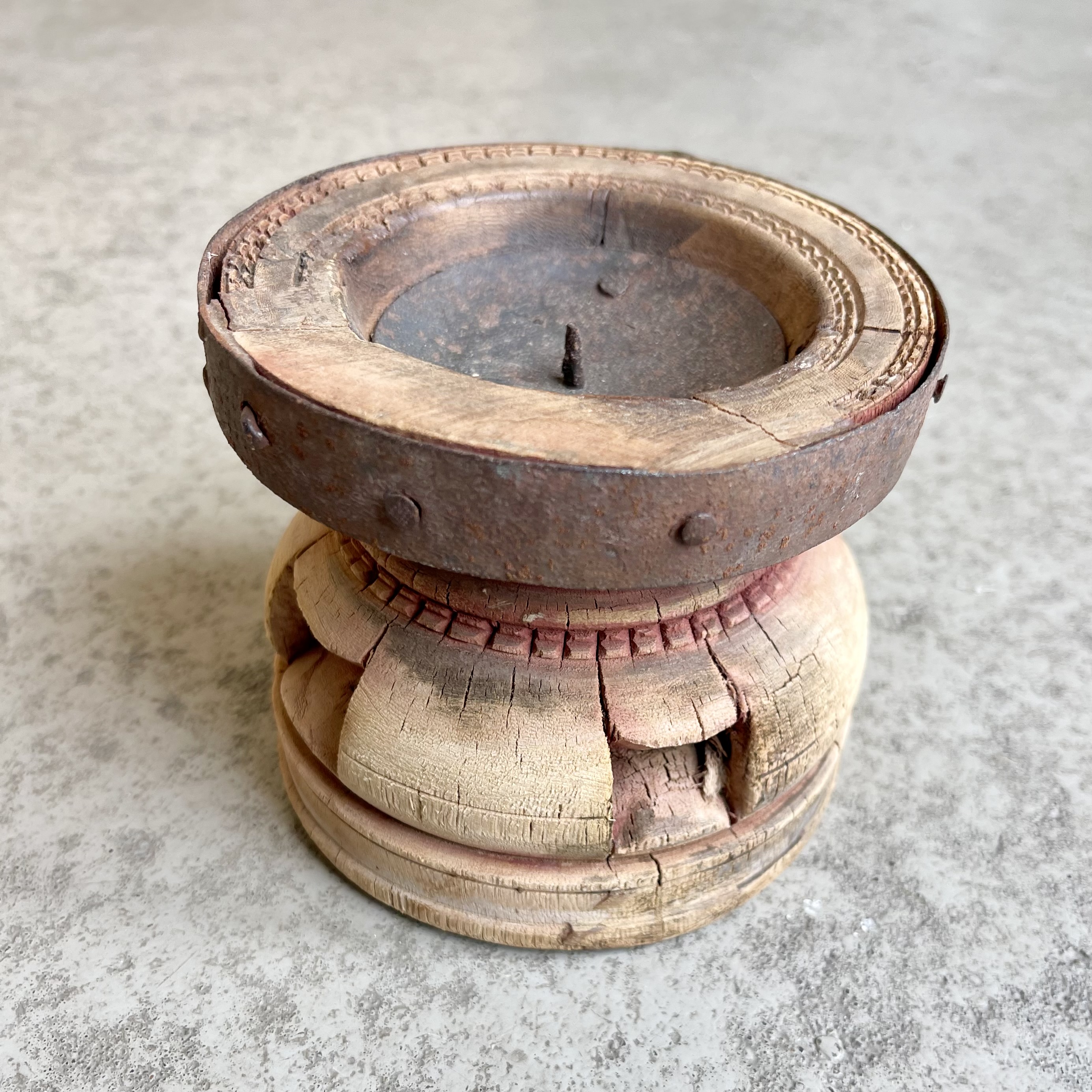 Altholz-Kerzenhalter für Stumpenkerze D10cm, natur