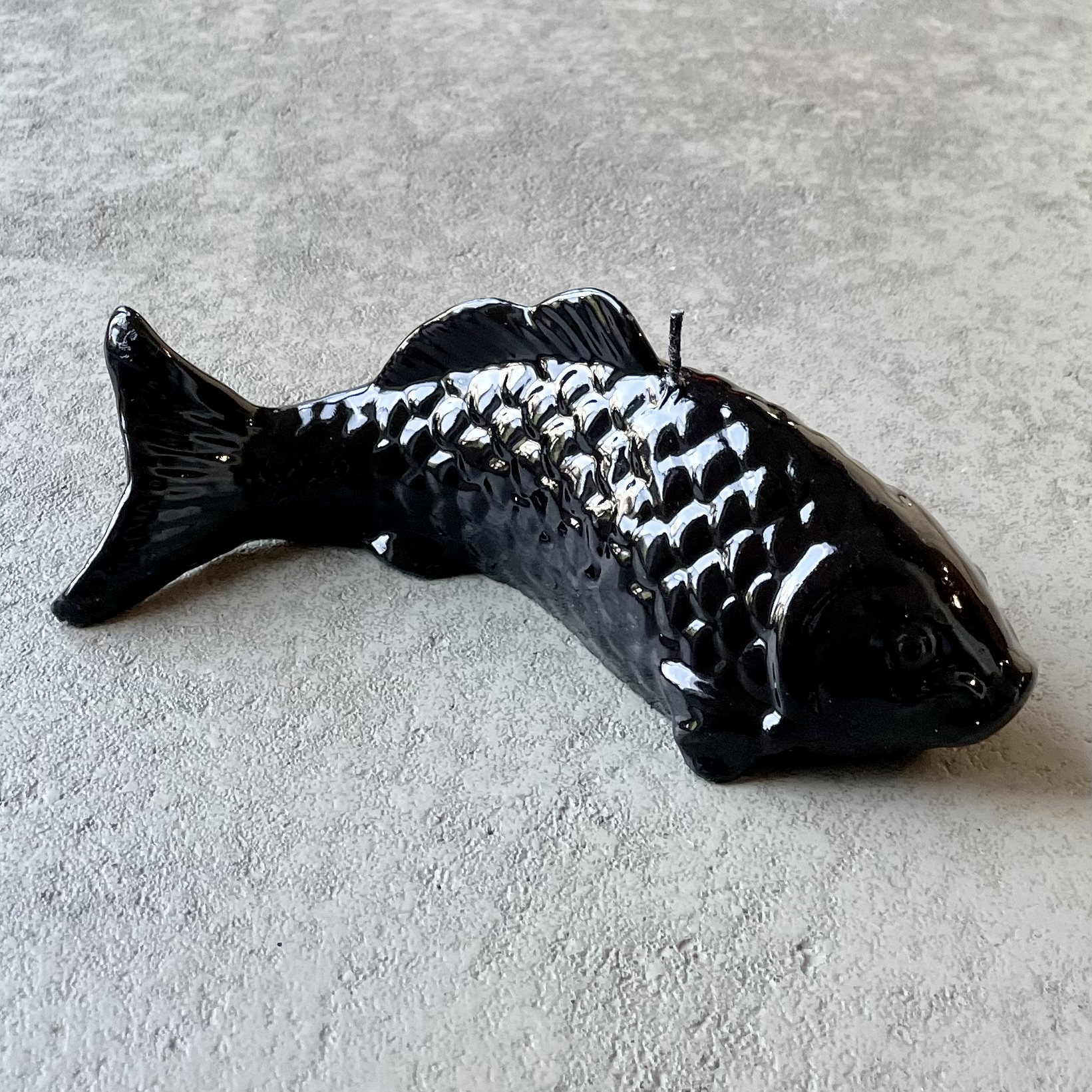 Gelackte Objektkerze Hochglanz "Fisch" Schwarz,  L23cm