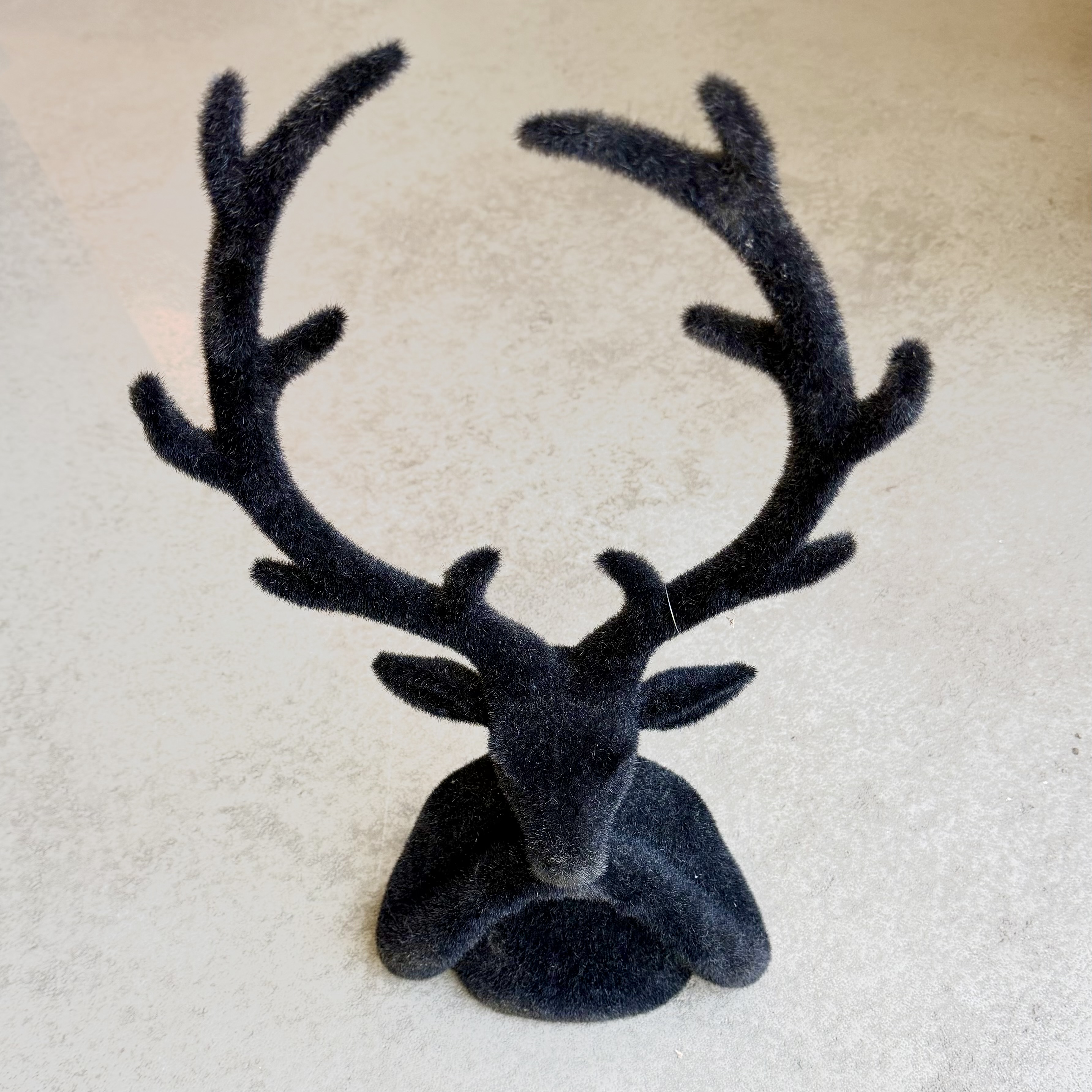 Kst. Hirschkopf "Tasko" H45cm, schwarz, Modell` 26