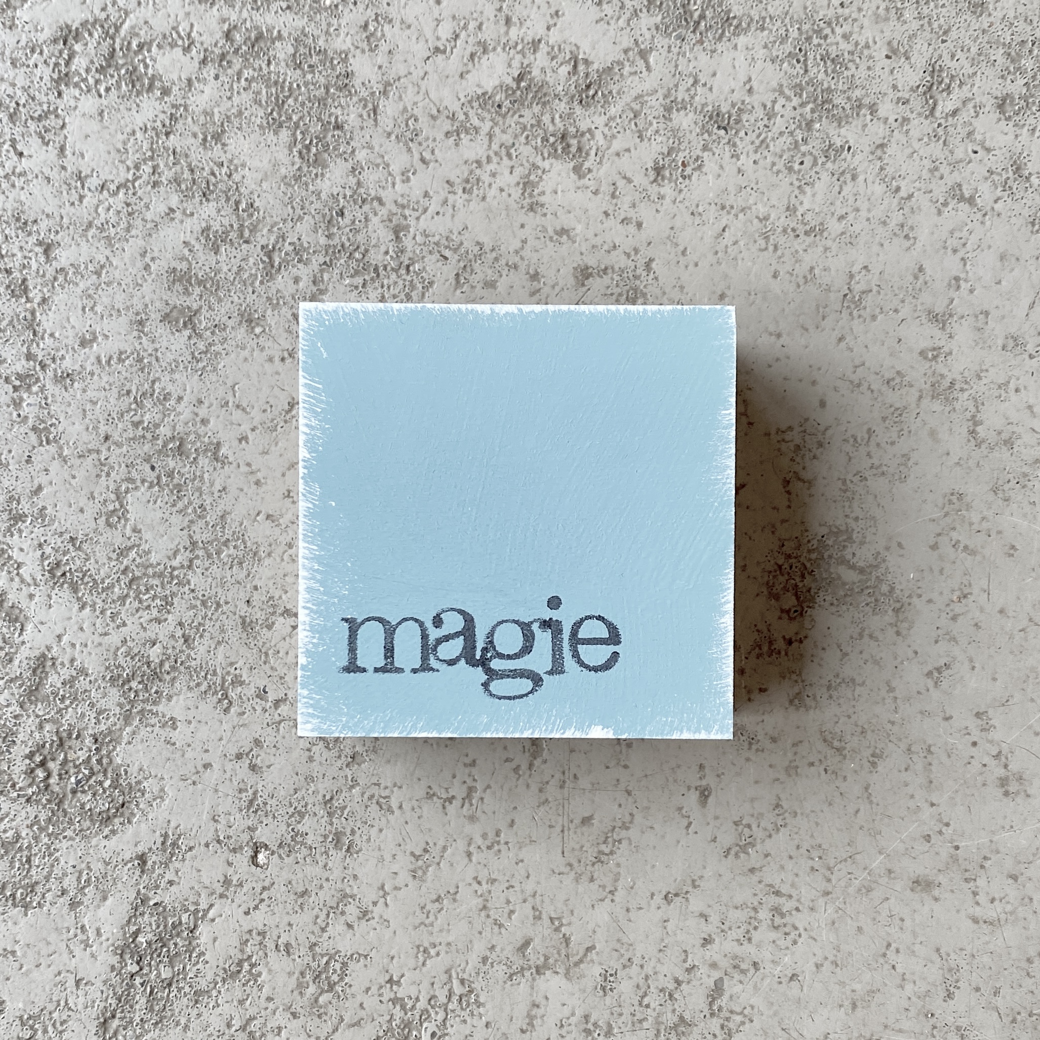 Kleine Textplatte "magie" 6cm, salbei