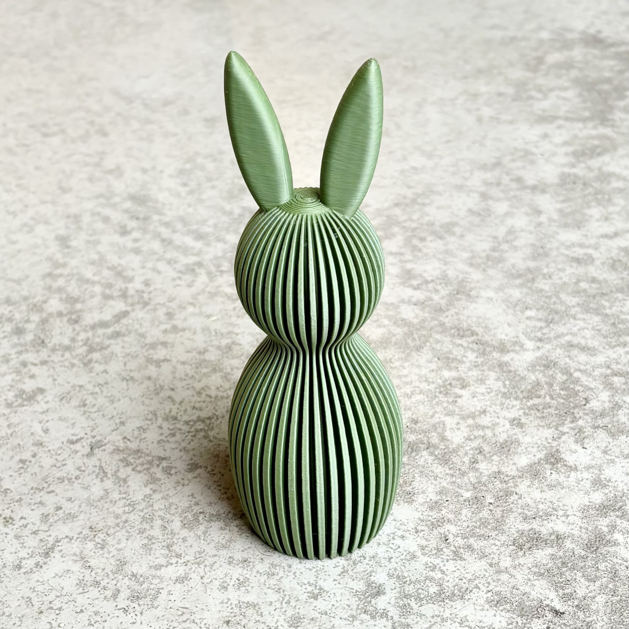 Kst.Hase"Printo"D6H16,5cm, d-grün