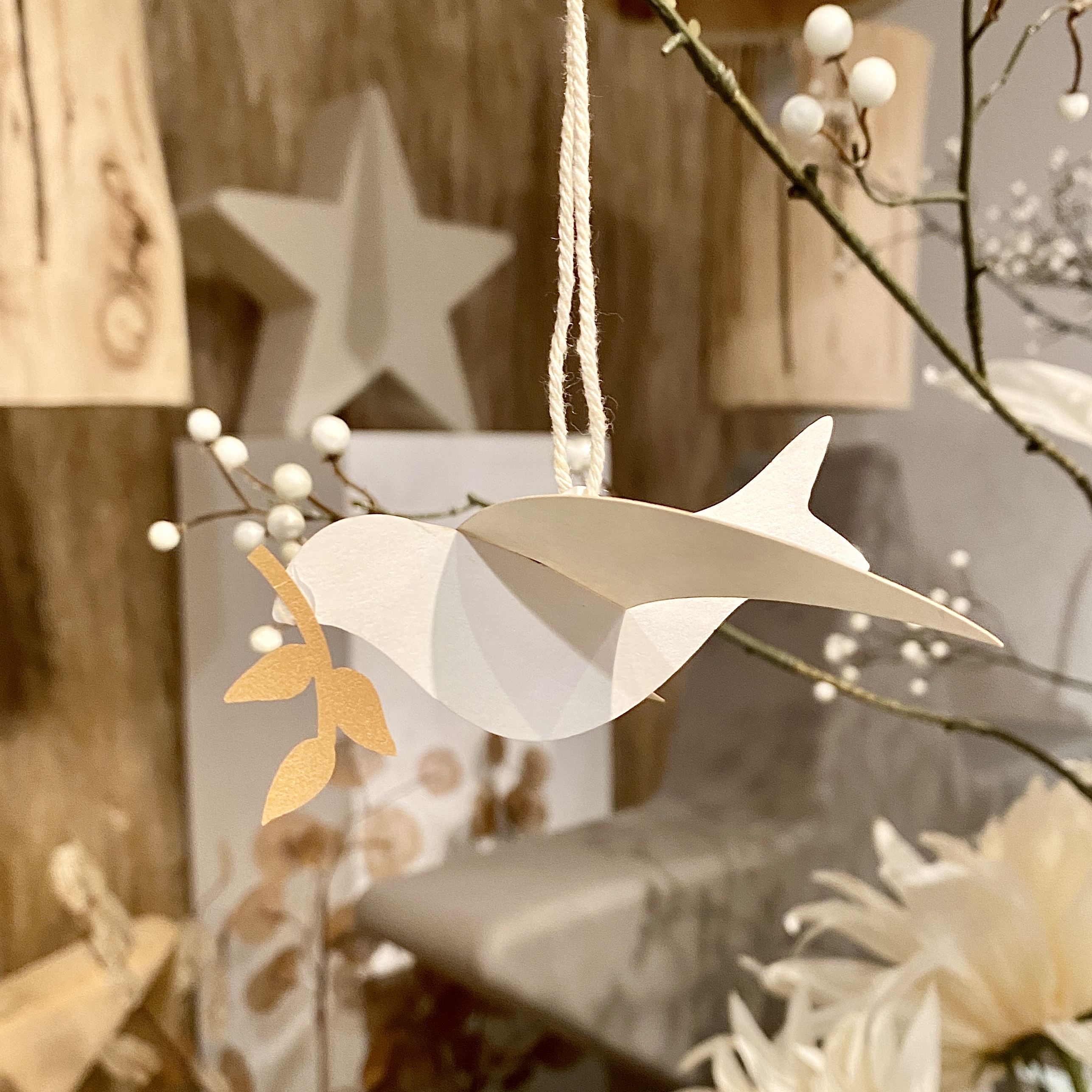 Ornamente Dove, creme