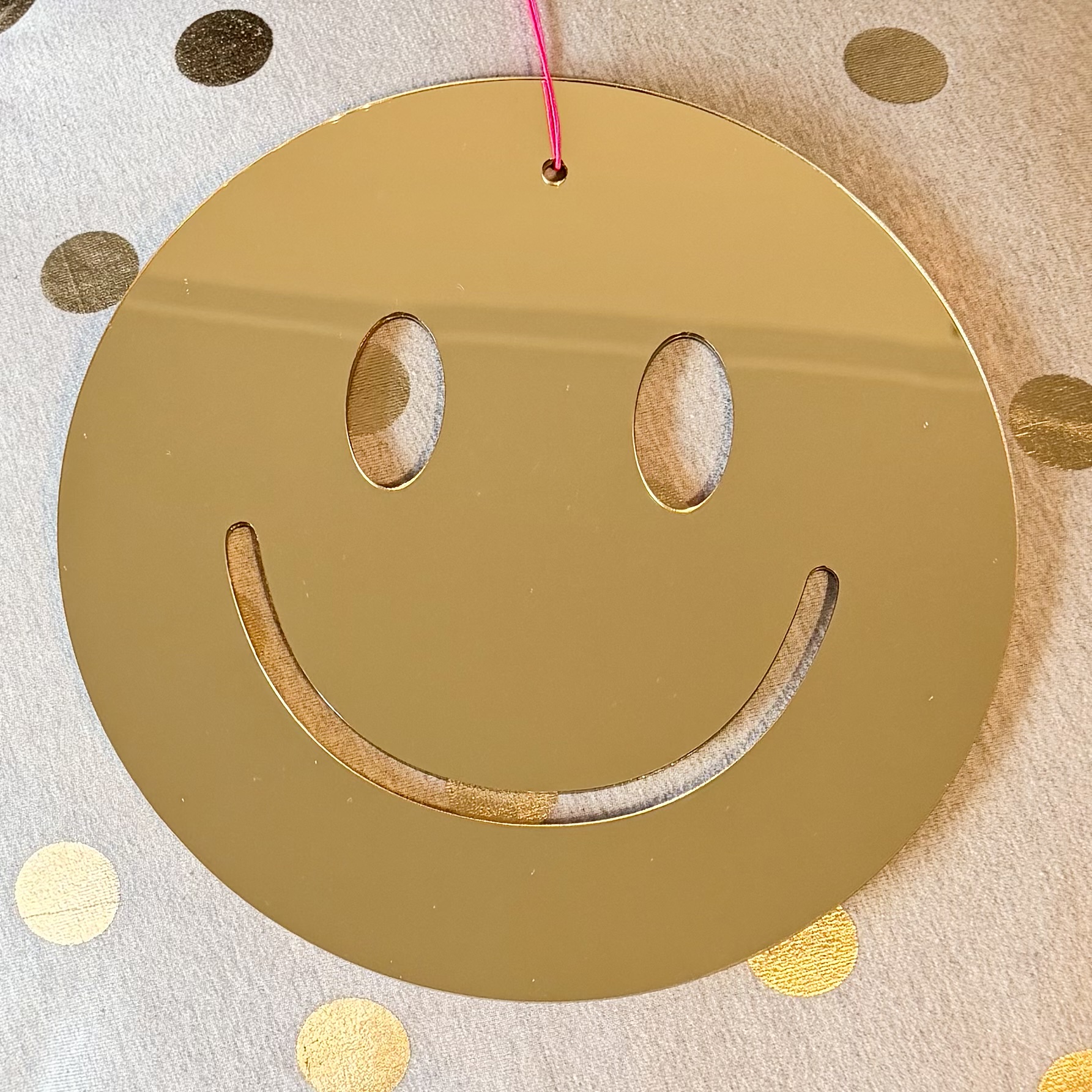 Hänger Smiley 20cm, Spiegelgold