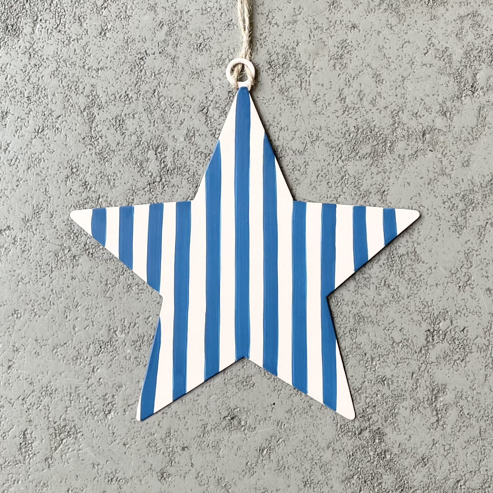 Matall-Stern "Cupid" z.H. D15cm, hellblau/blau gestreift
