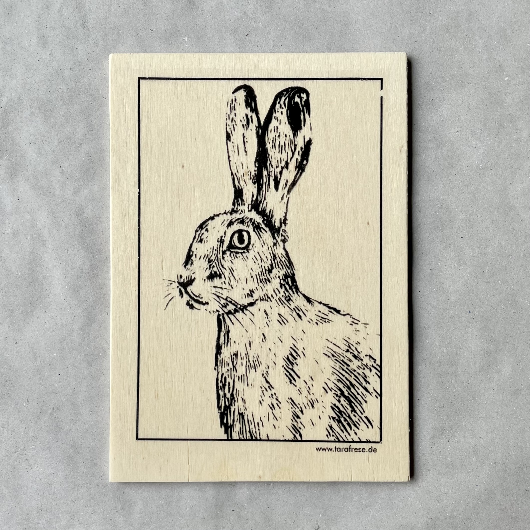Holzbild/Postkarte "Hase" natur/schwarz 10x15cm