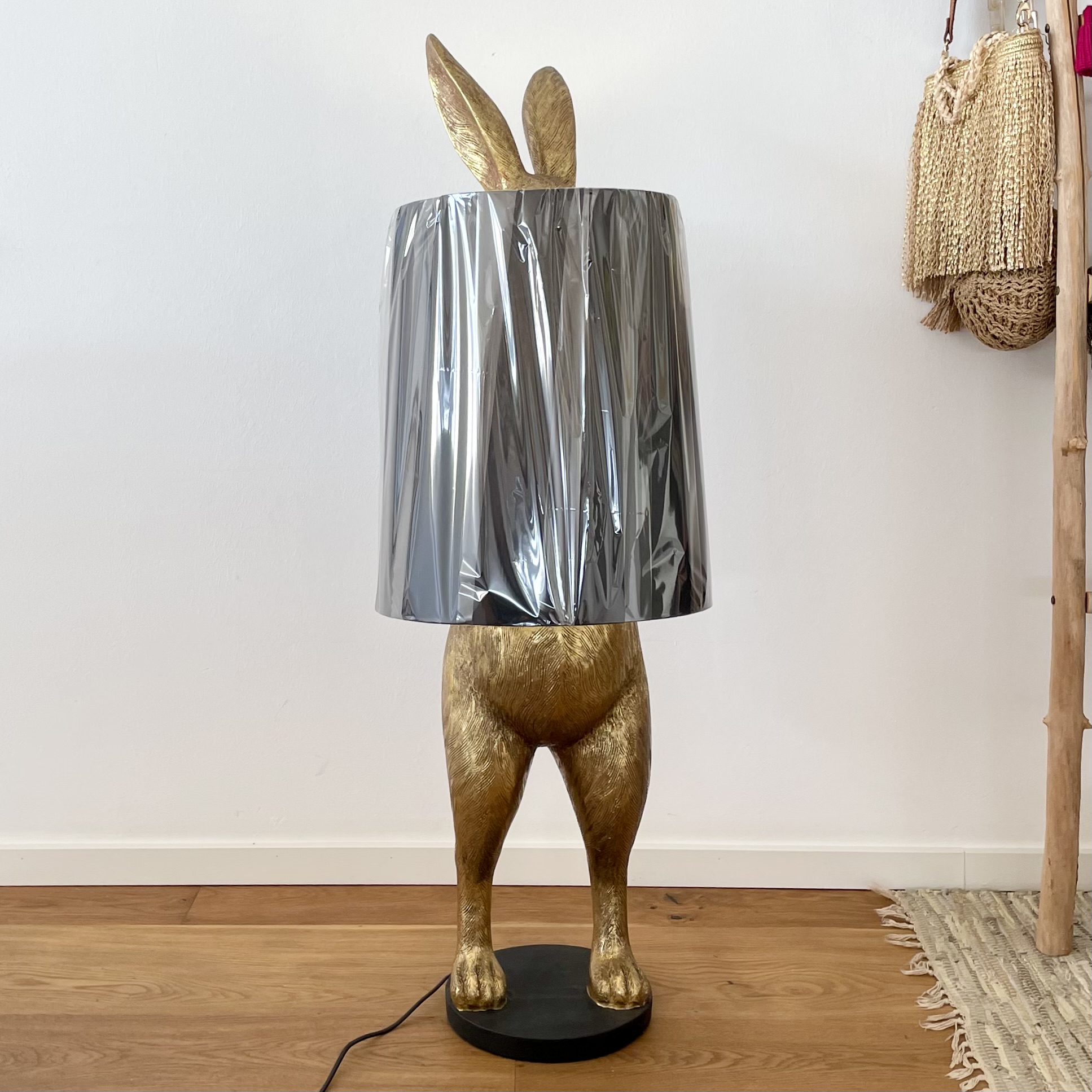 NUR ABHOLUNG! Große Hasen-Leuchte "HIDING RABBIT" H116cm, gold/anthrazit