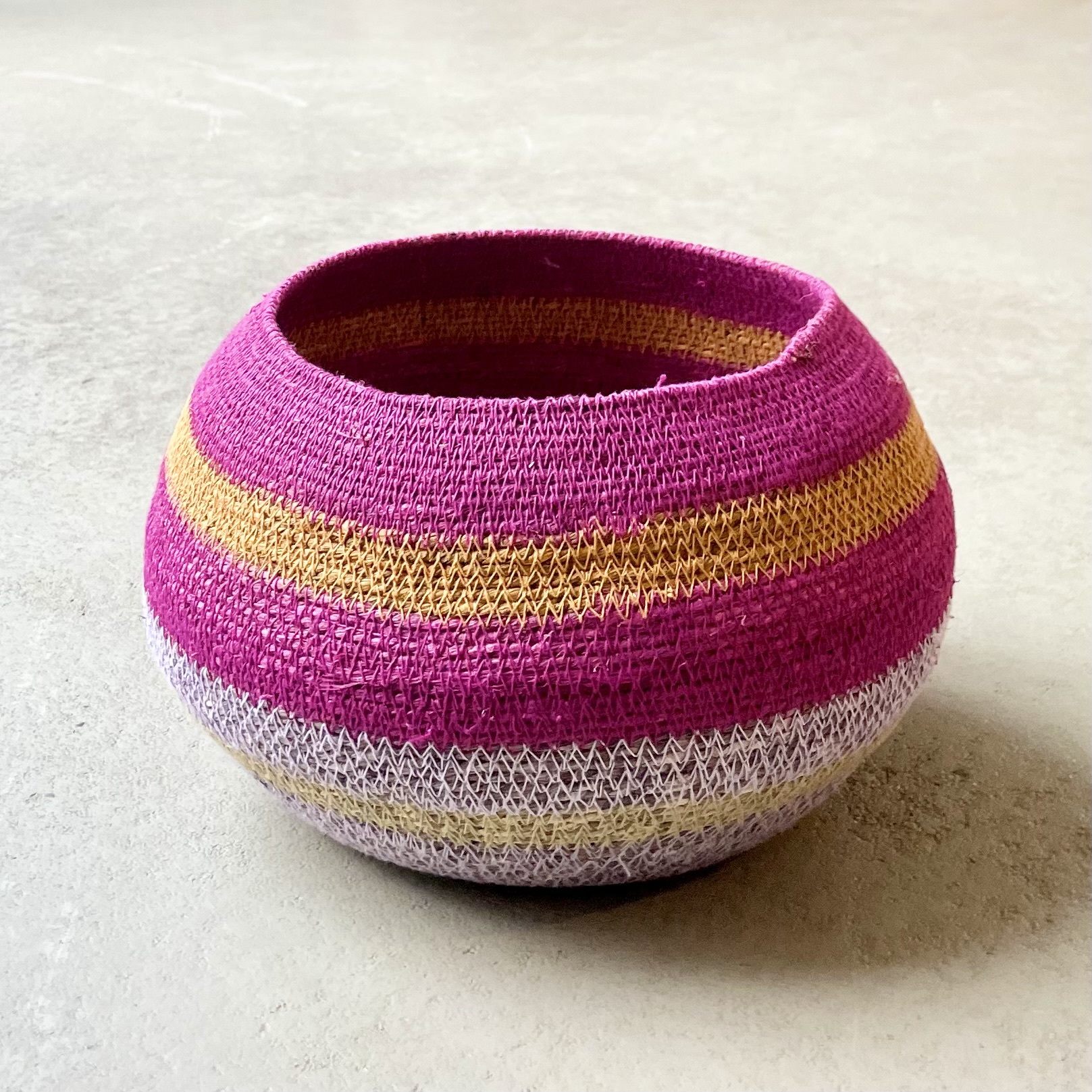 Boathouse Korb bauchig D25cm, zartlila/pink/curry/natur