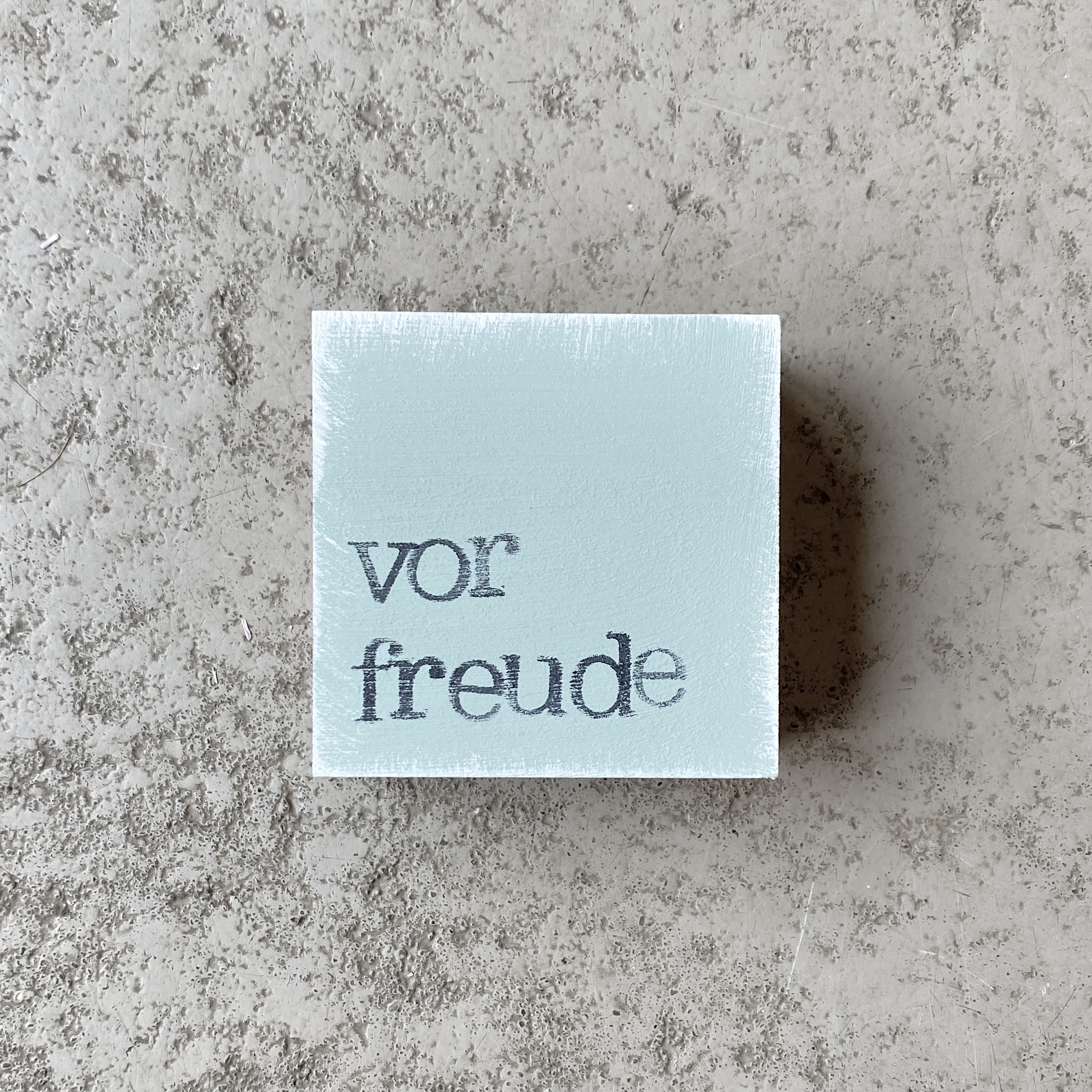 Kleine Textplatte "vorfreude" 6cm, mint