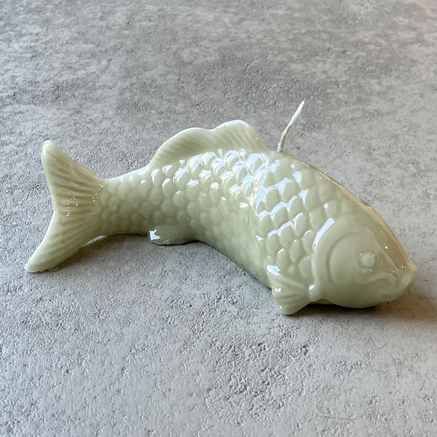 Gelackte Objektkerze "Fisch" Flechte, L23cm