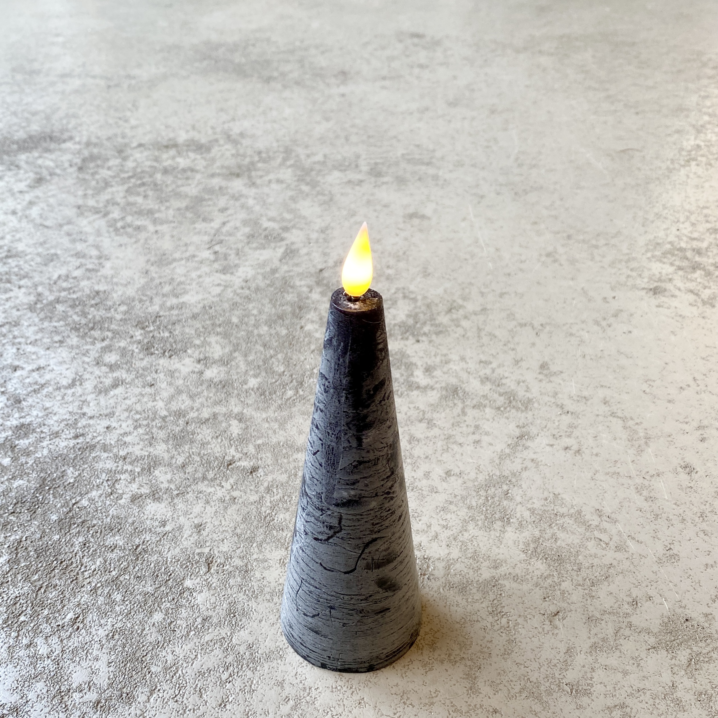 LED-Kerze Cone S H16cm, schwarz