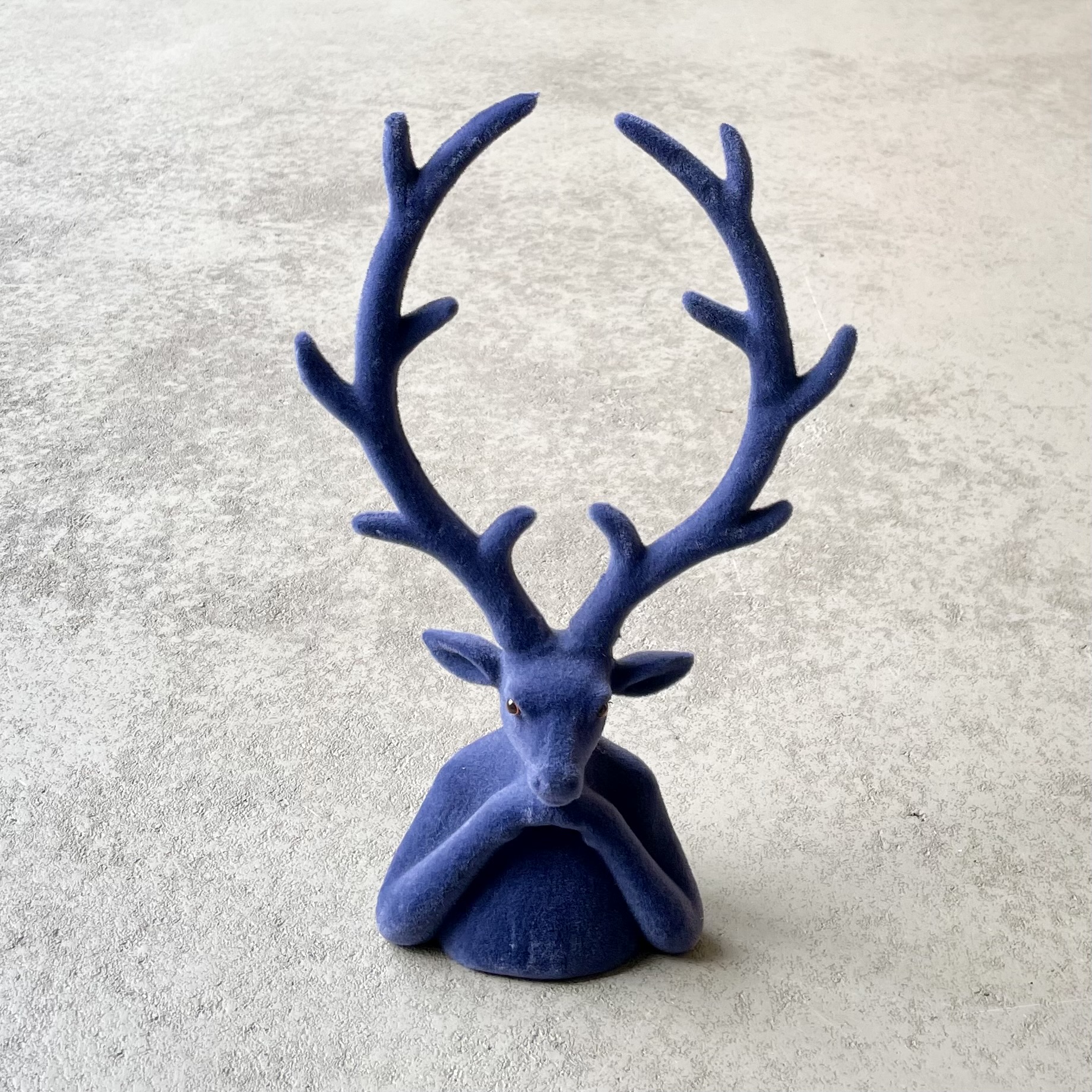Kst. Hirschkopf "Tasko" H30cm, blau