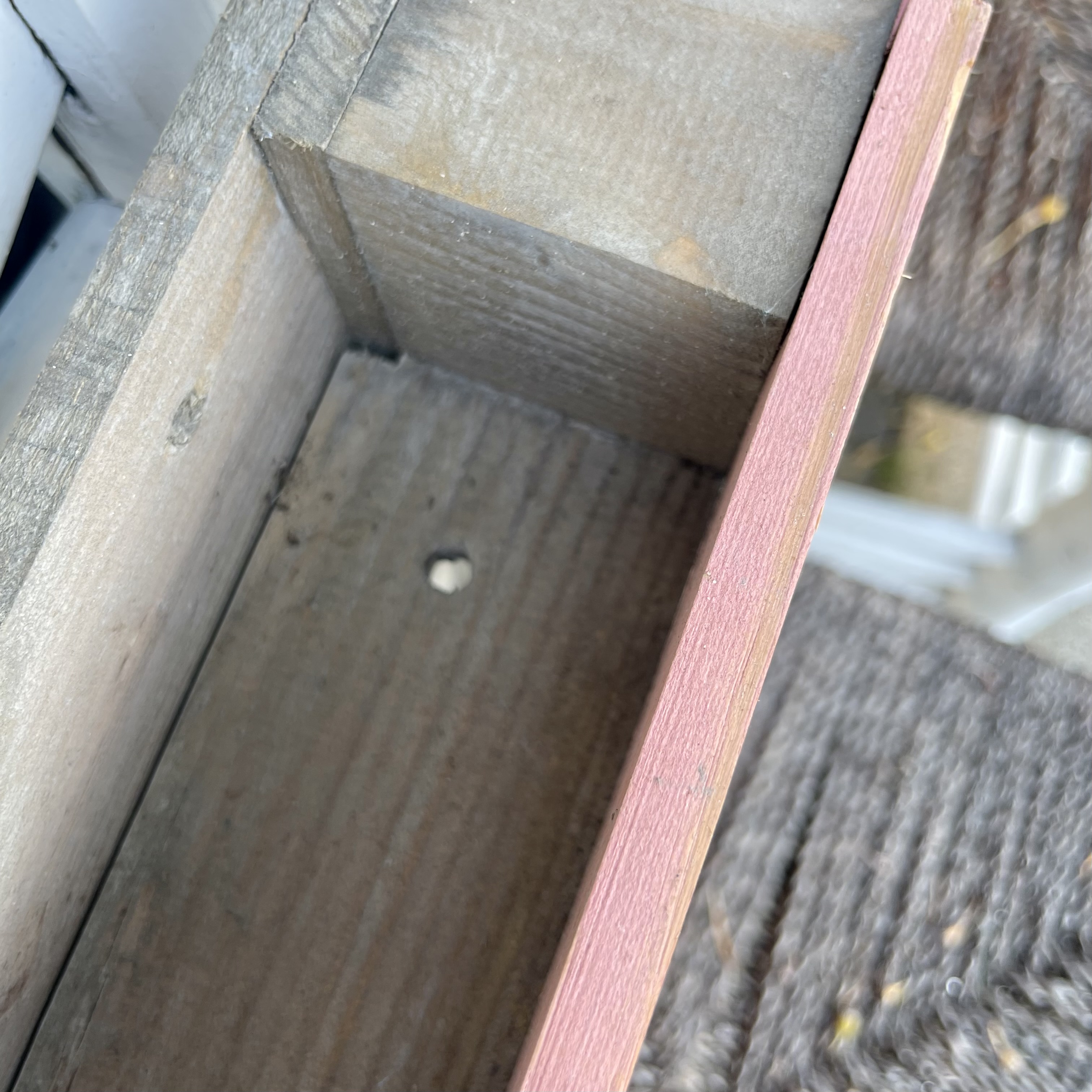Holzkasten "a la Europalette", rosa gr.